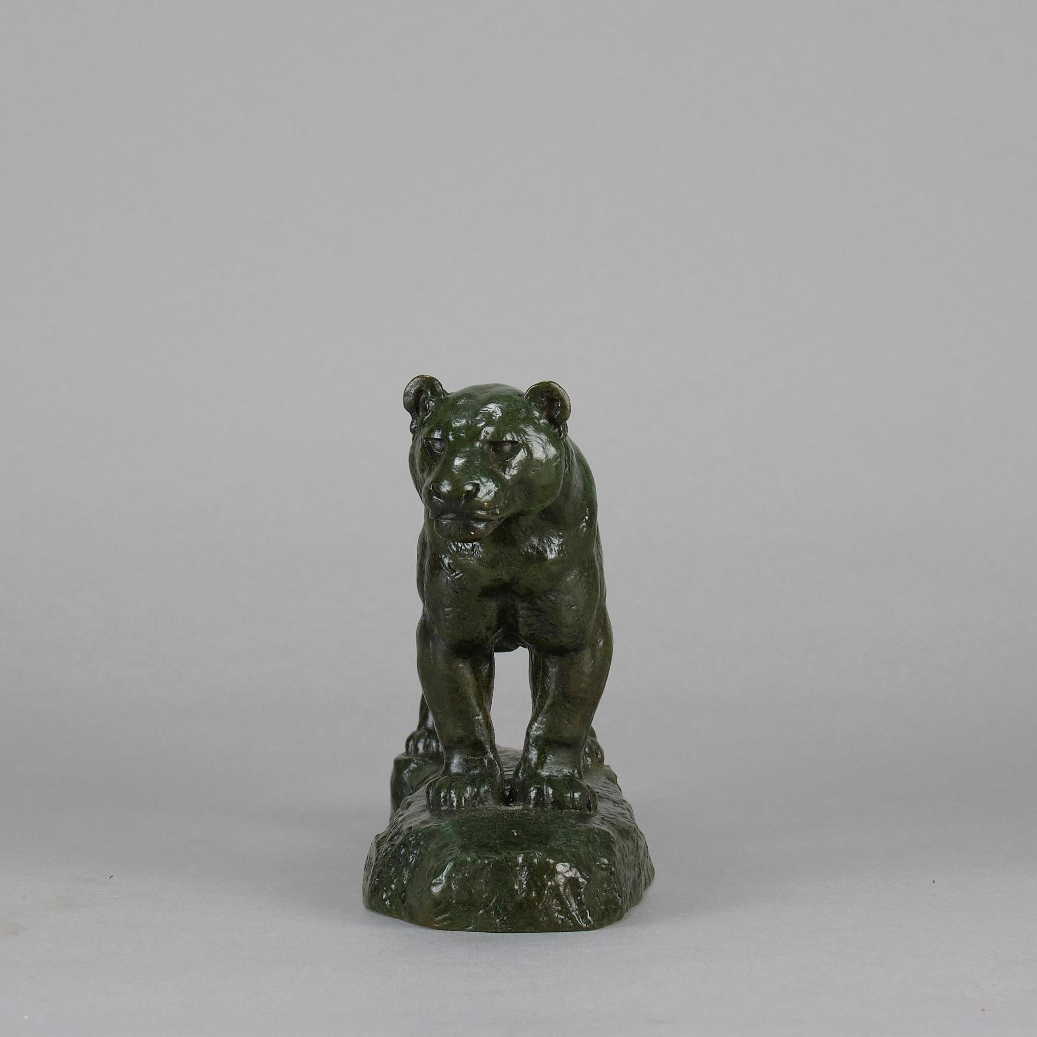 Français Étude animalière en bronze du 19e siècle intitulée « Jaguar Debout » par Antoine L Barye en vente