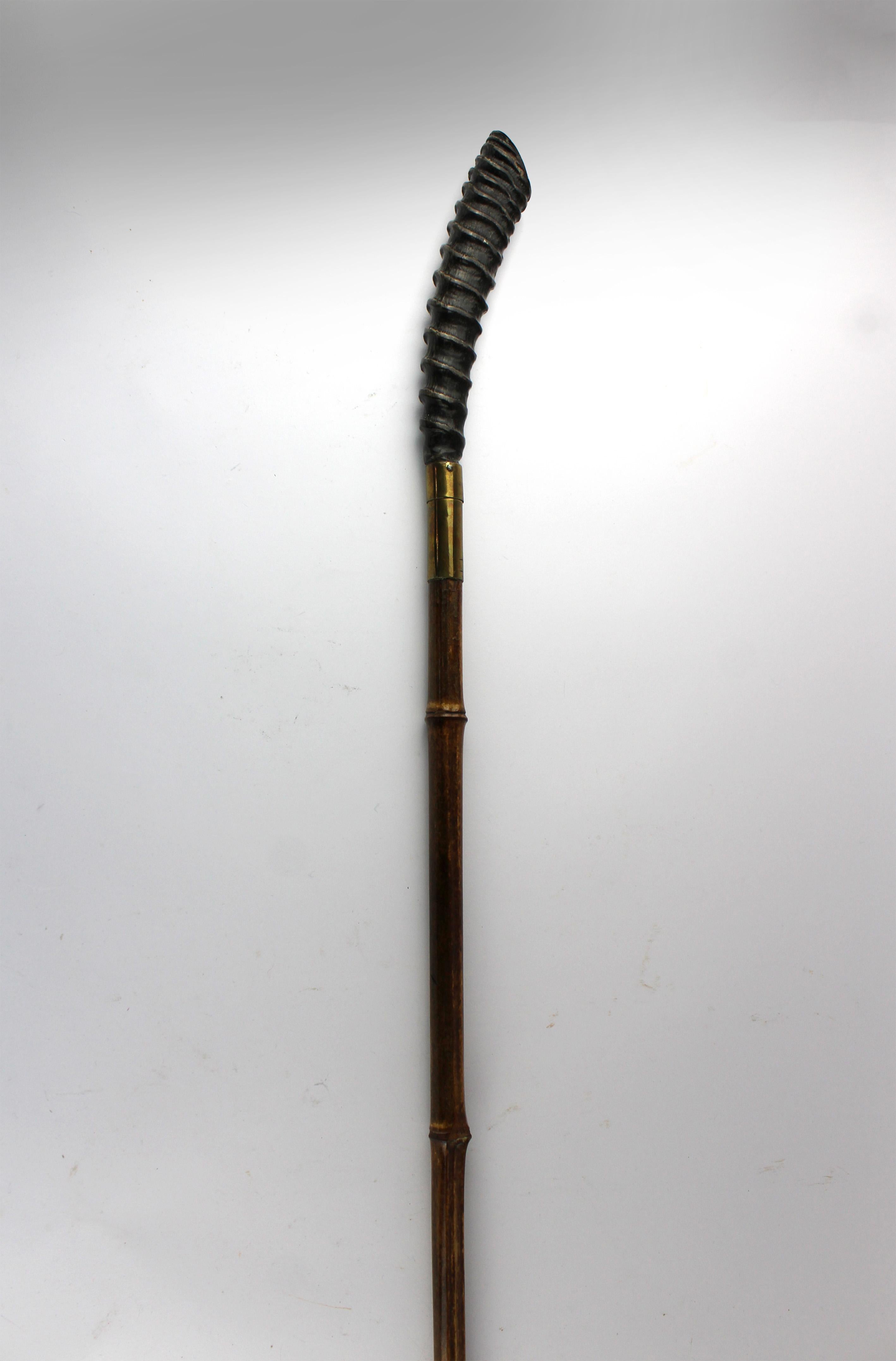 Début de l'époque victorienne Bâton de marche antilope du 19ème siècle Canne en bambou Handcraft France en vente