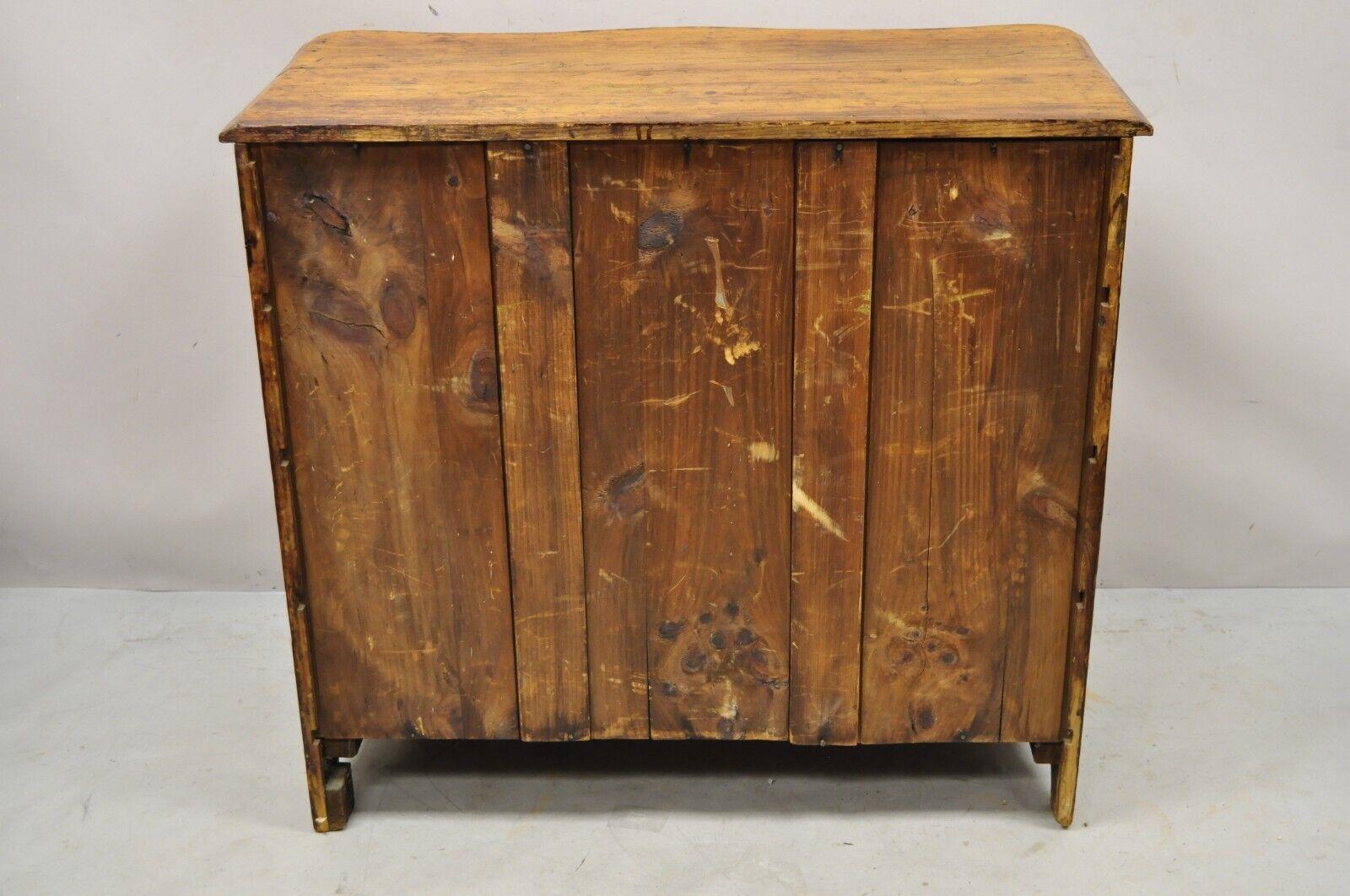 19ème siècle Antique American Primitive Colonial Pine 4 Drawer Chest Dresser 5