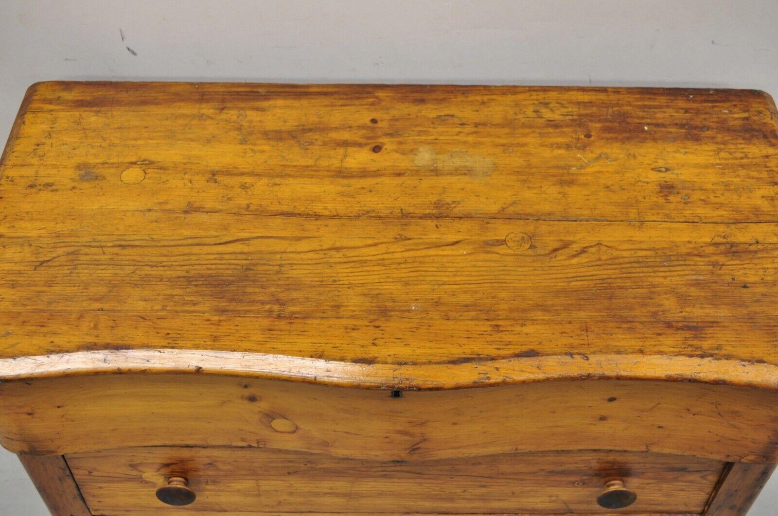 XIXe siècle 19ème siècle Antique American Primitive Colonial Pine 4 Drawer Chest Dresser