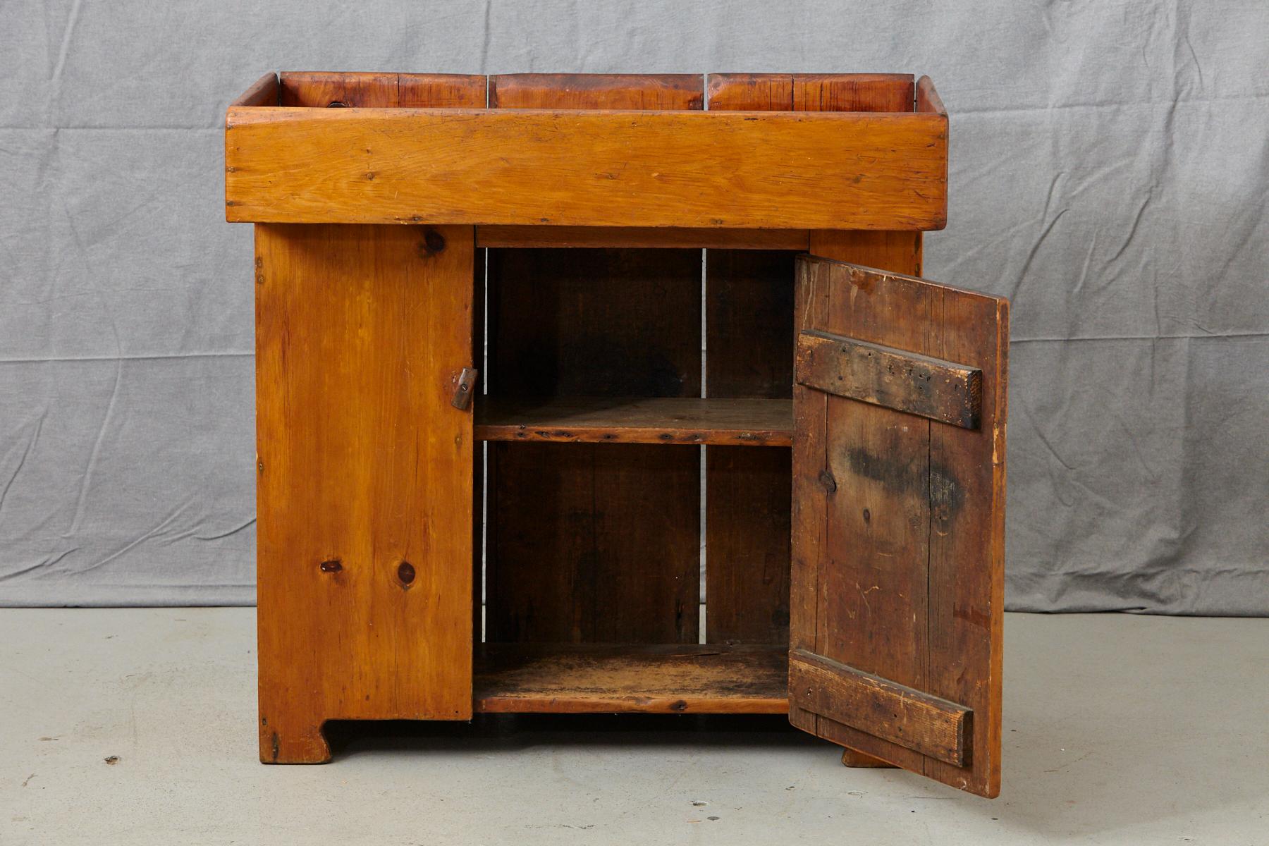 19th Century Antique American Primitive Puristic Pine Dry Sink / Dry Bar at  1stDibs
