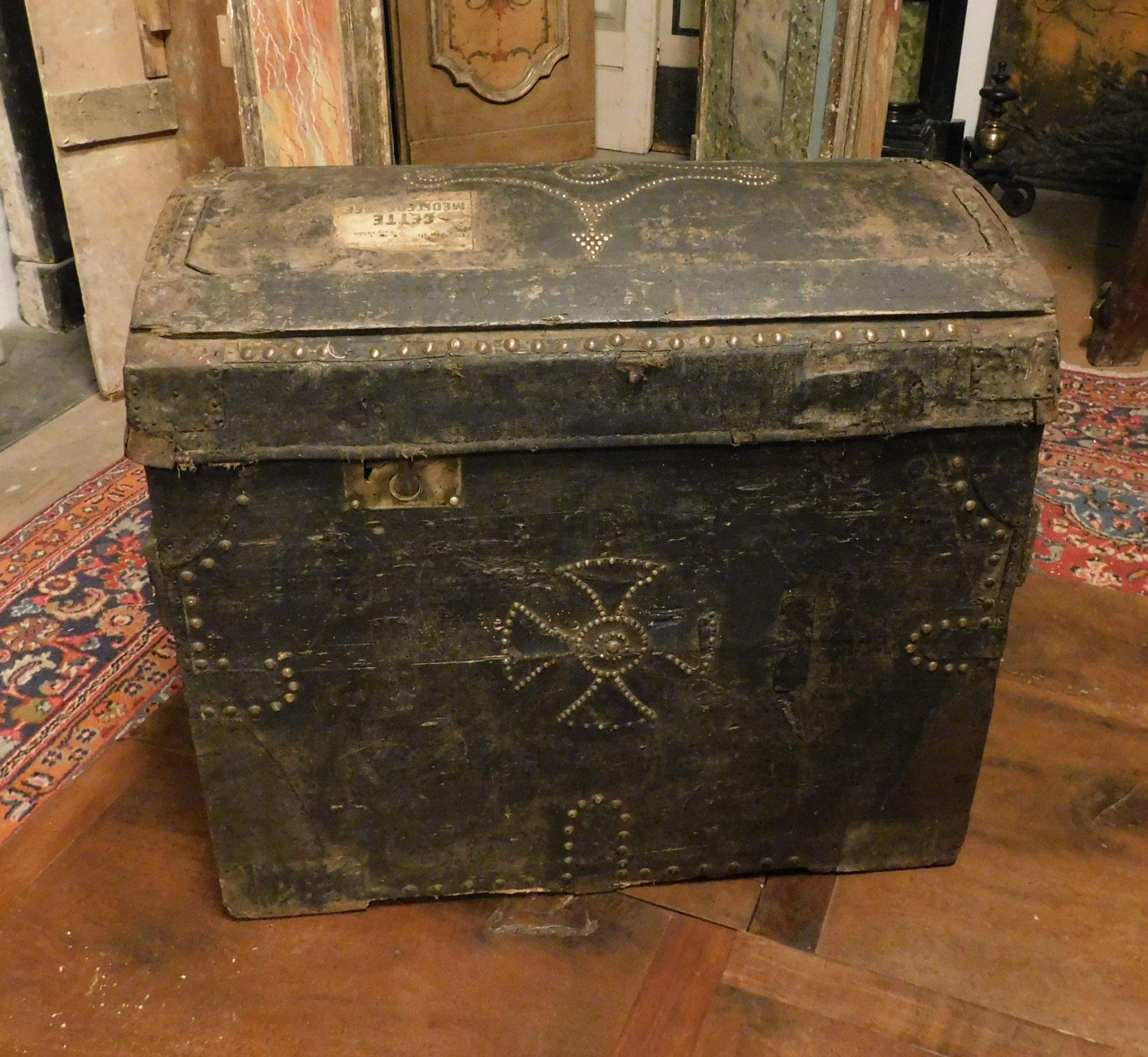 19th Century Antique and Rare Lacquered Trunk 1