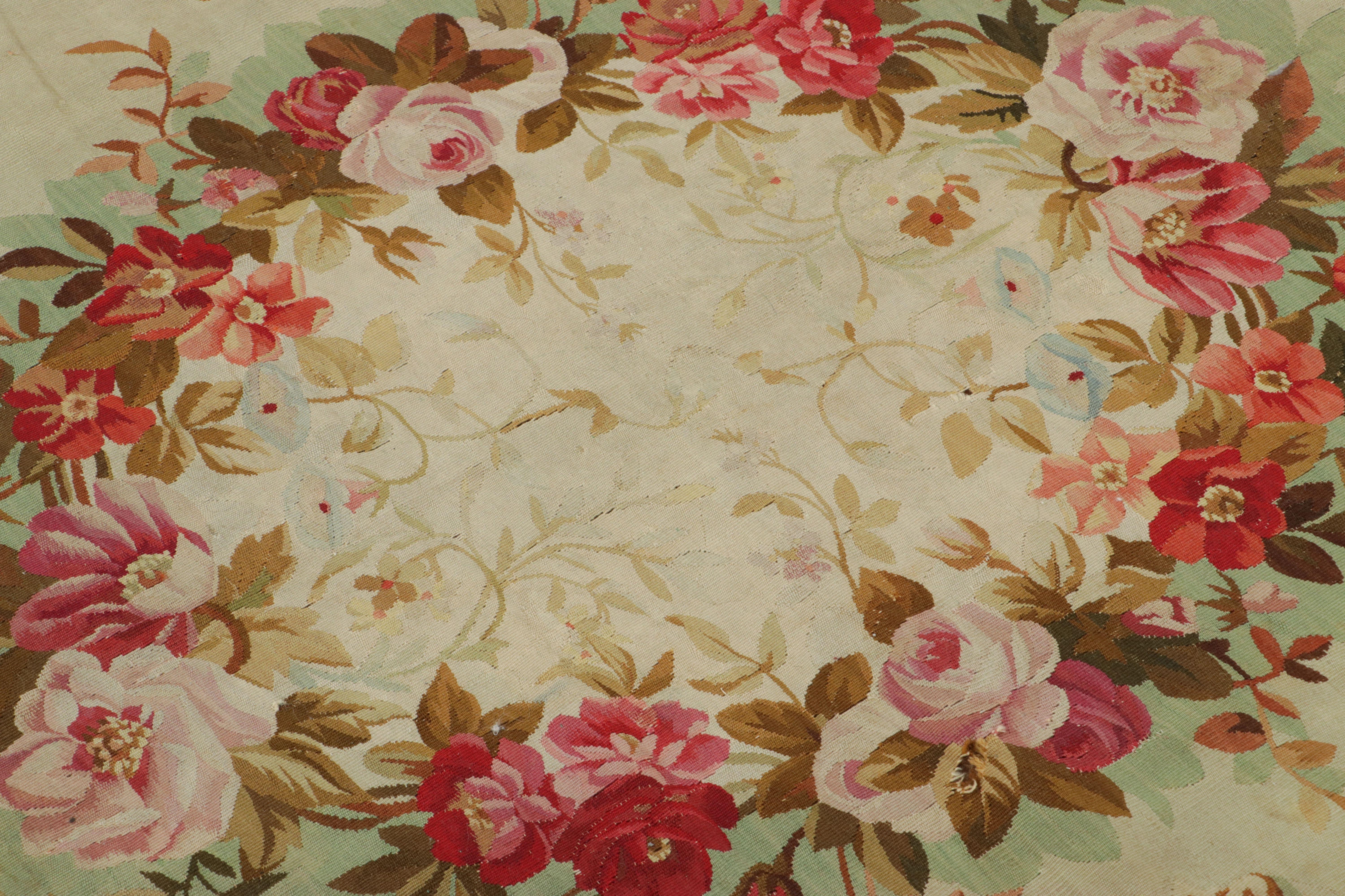 Francese Tappeto Aubusson antico del XIX secolo, medaglione floreale in verde chiaro - Rug & Kilim in vendita