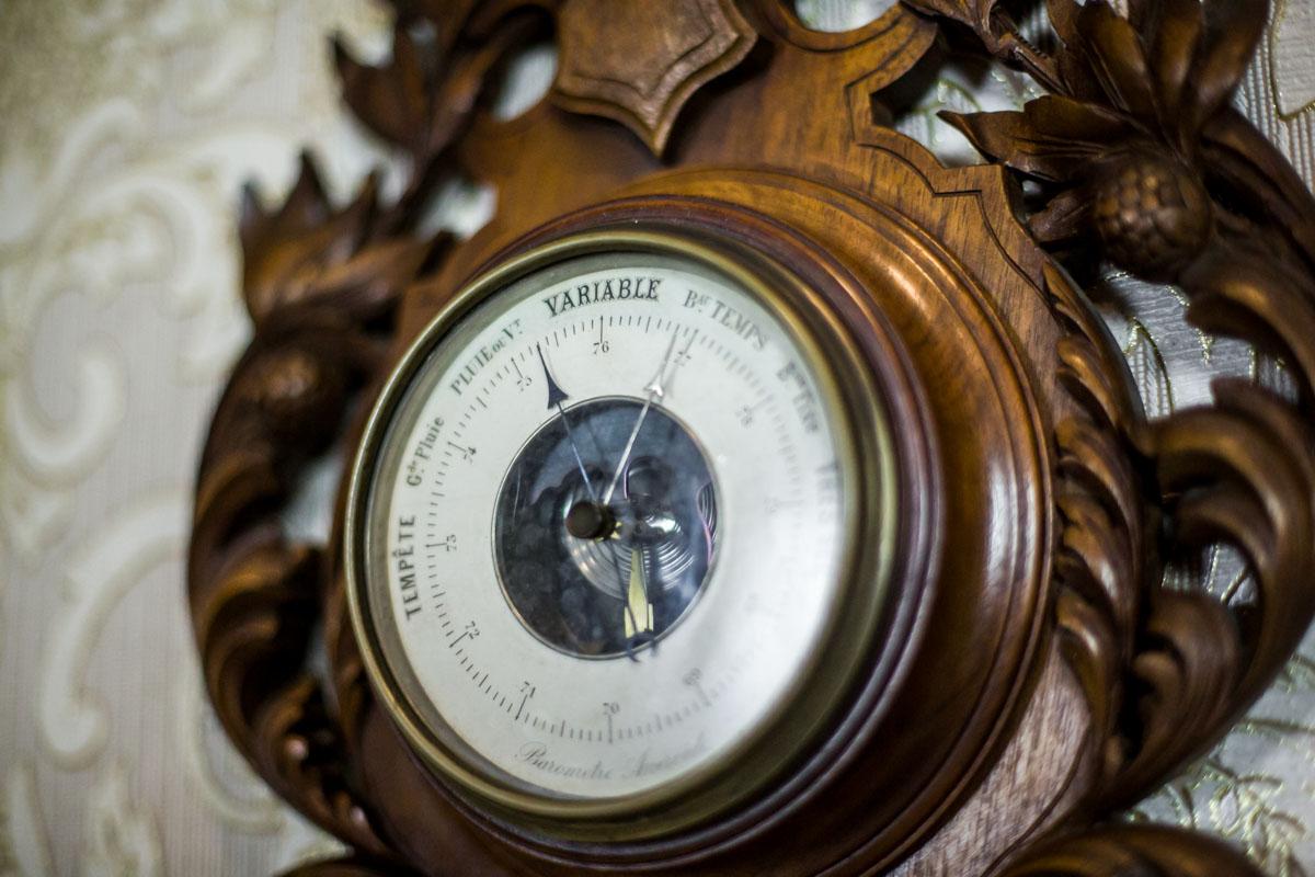 barometer antique