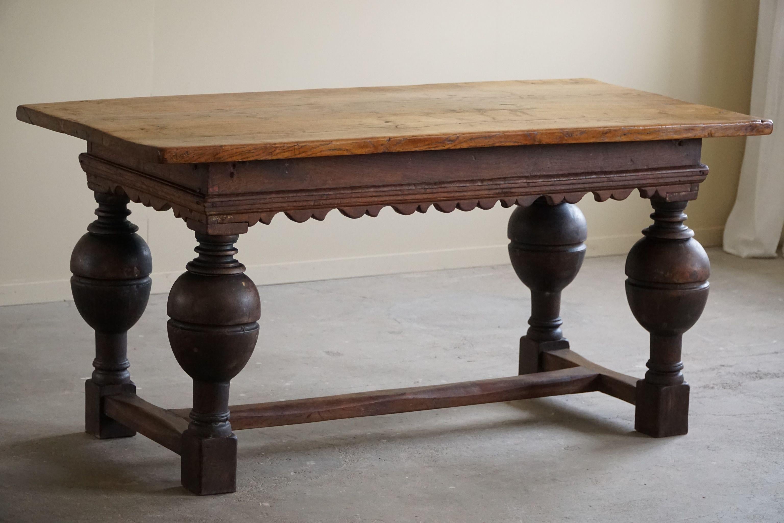 19th Century Antique Baroque Dining / Desk Table in Oak, Danish Cabinetmaker For Sale 5