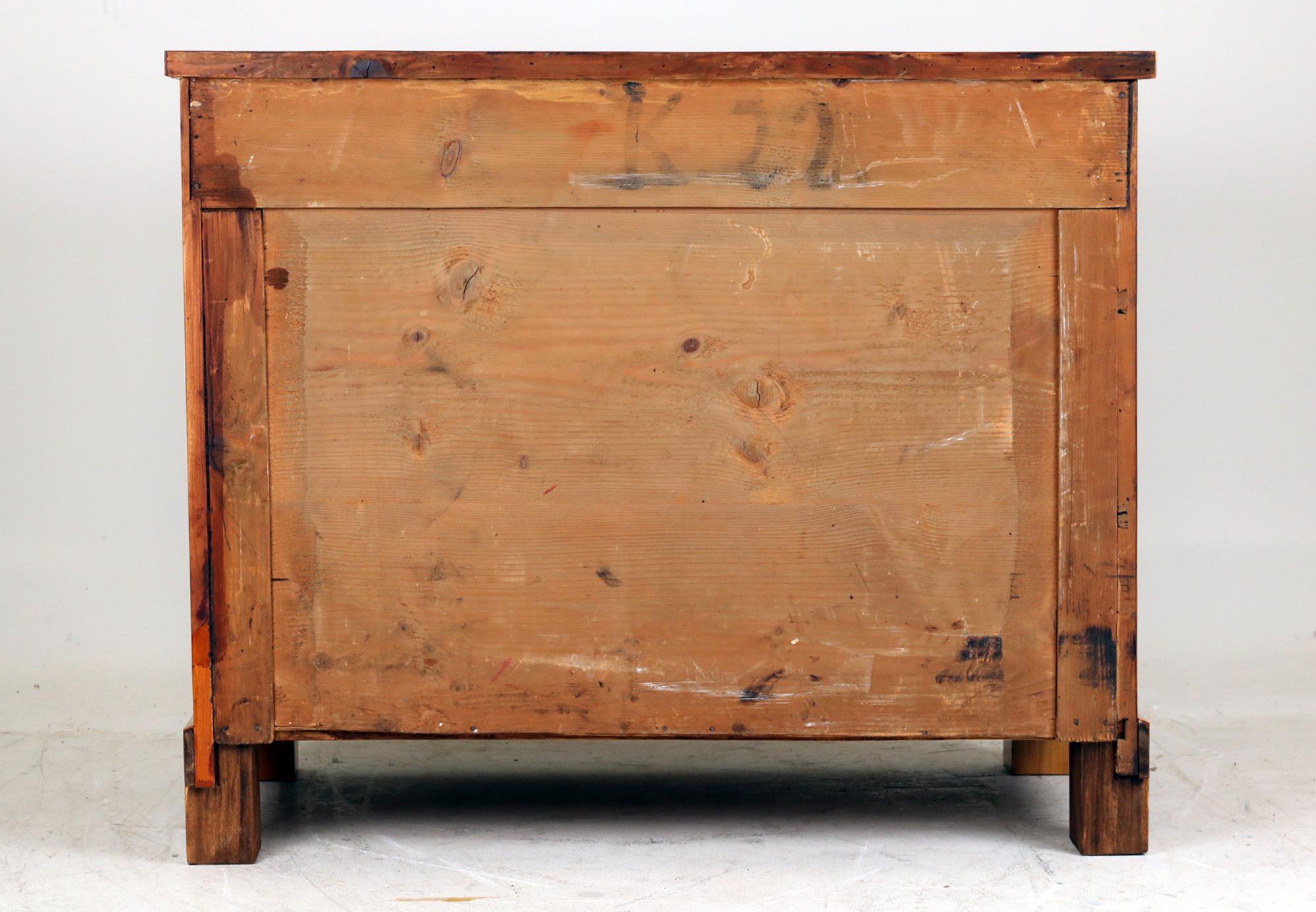 19th Century Antique Biedermeier Cherrywood Chest of drawers For Sale 5
