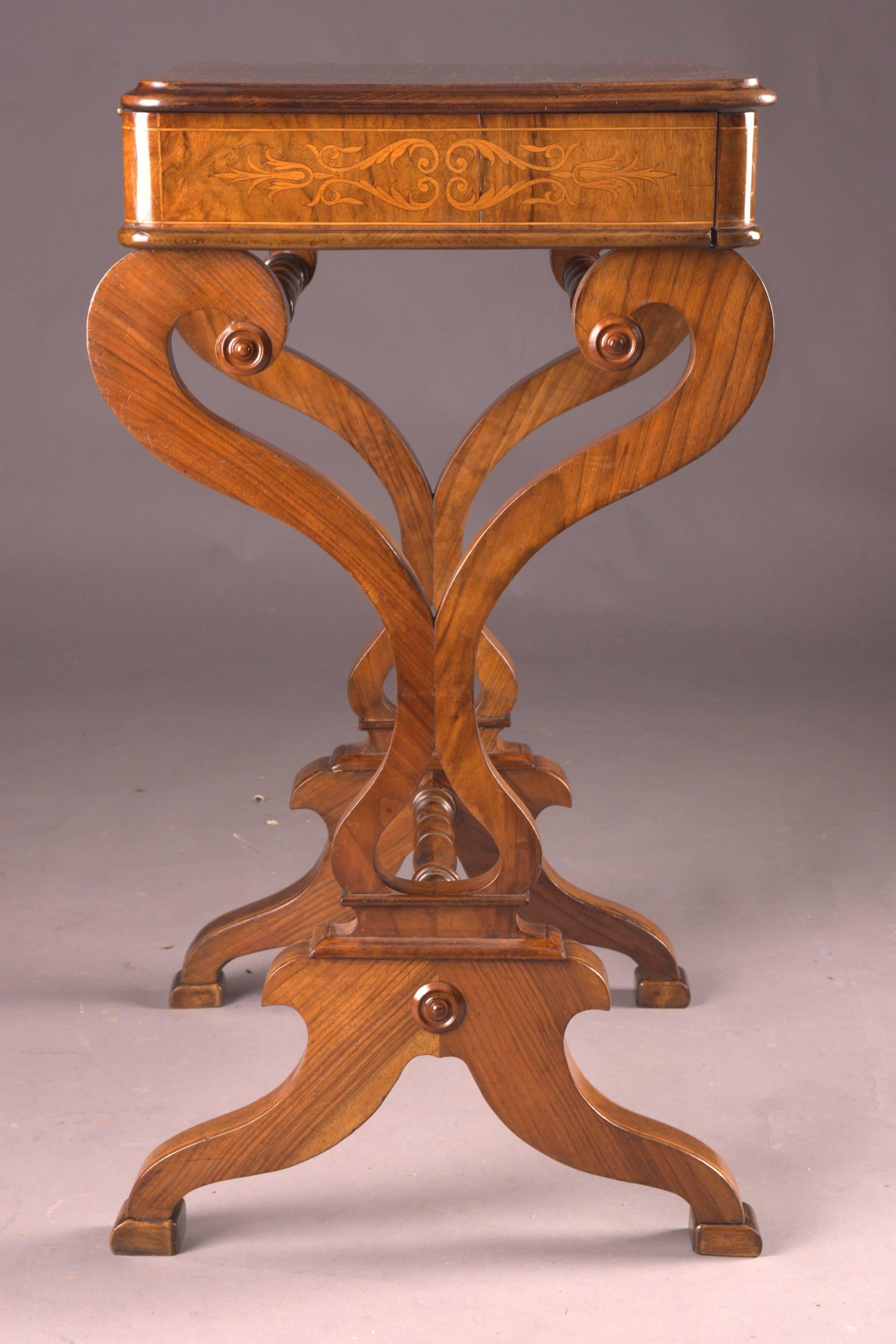 19th Century Antique Biedermeier Sewing Table from Vienna Walnut Root Veneer 5