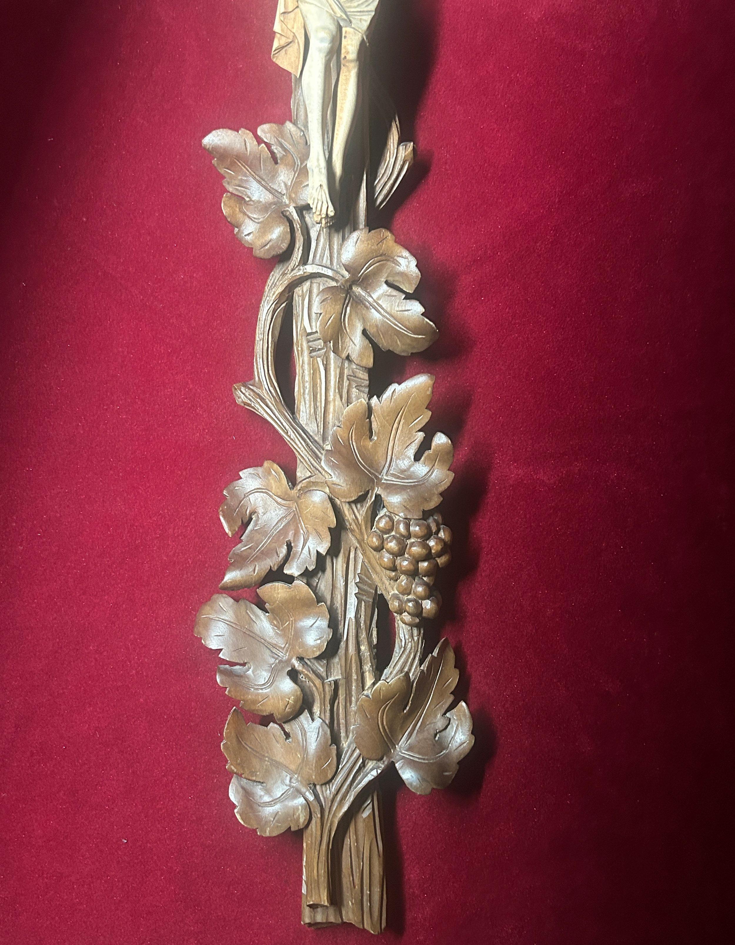 Hand-Carved 19th Century Antique Black Forest Carved Crucifix with Corpus Christi & Vines For Sale