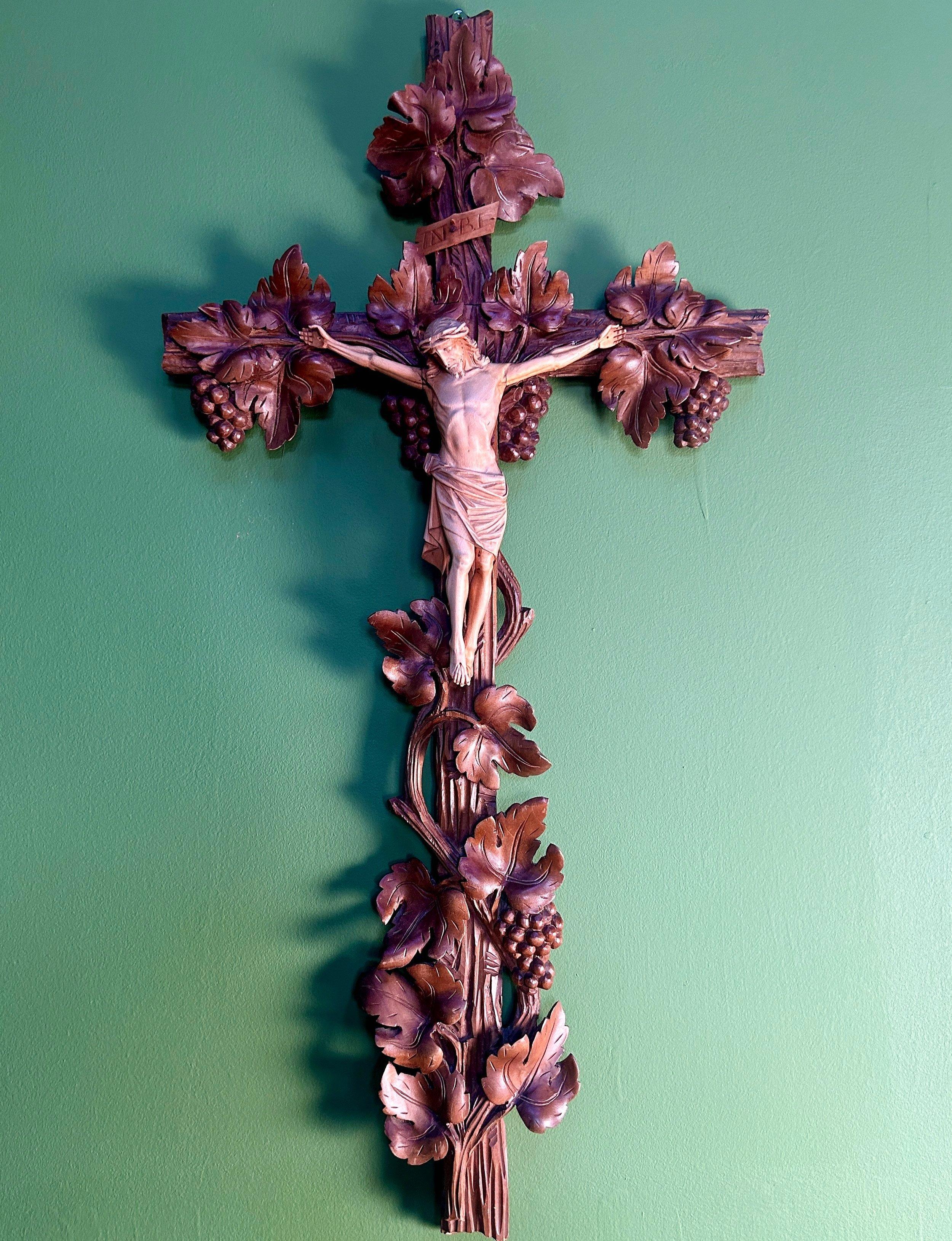 19th Century Antique Black Forest Carved Crucifix with Corpus Christi & Vines For Sale 1