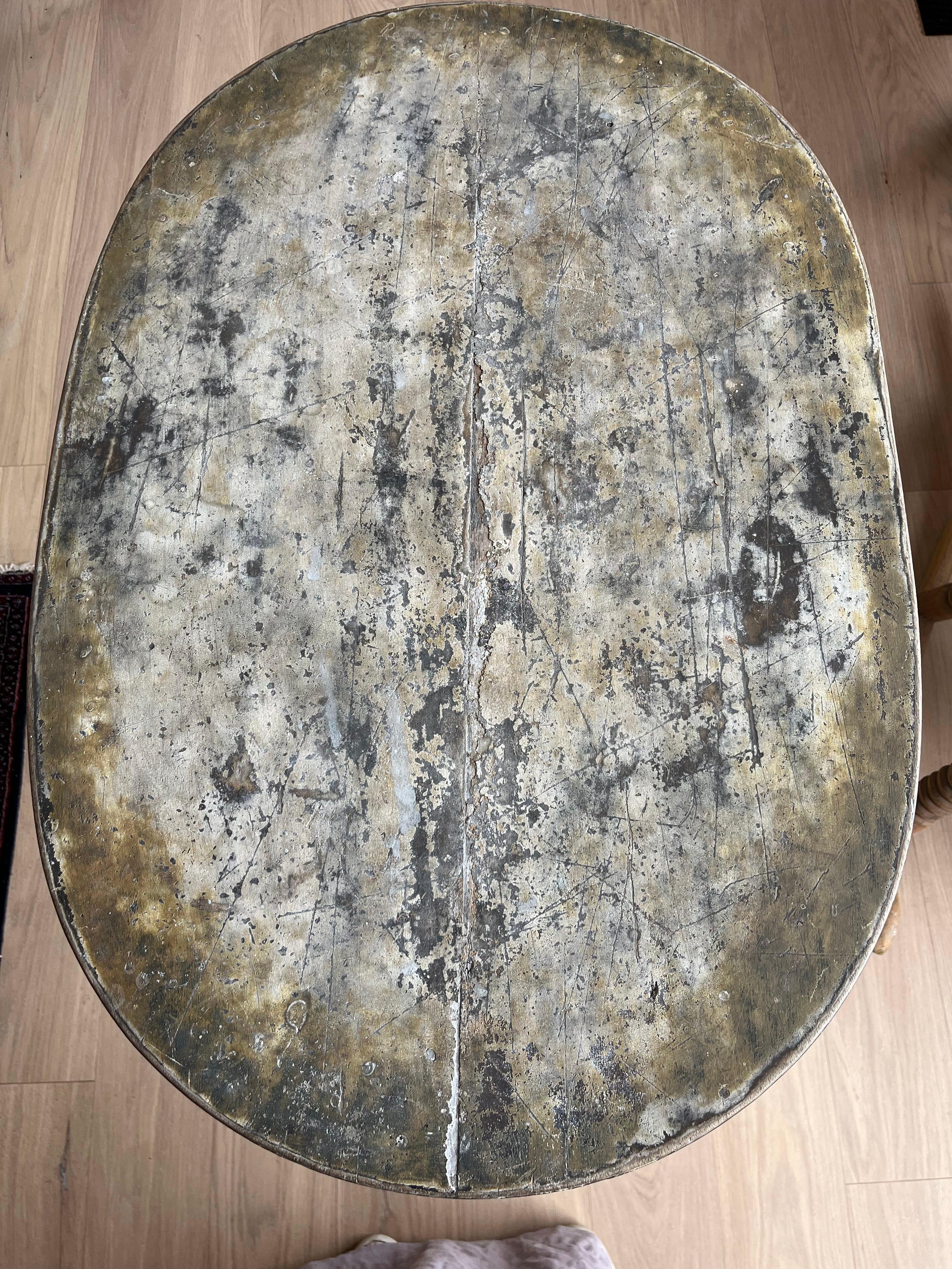 19ème siècle Antique Black Pedestal Table Bon état - En vente à Kvidinge, SE