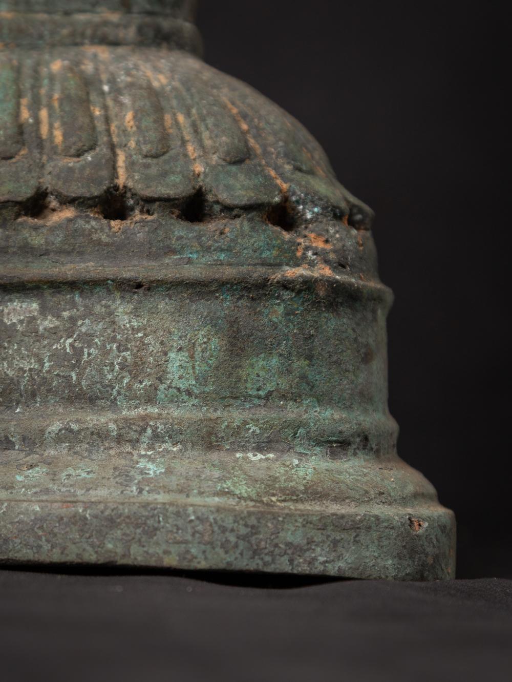 19th century Antique bronze Burmese Buddha statue from Burma For Sale 11