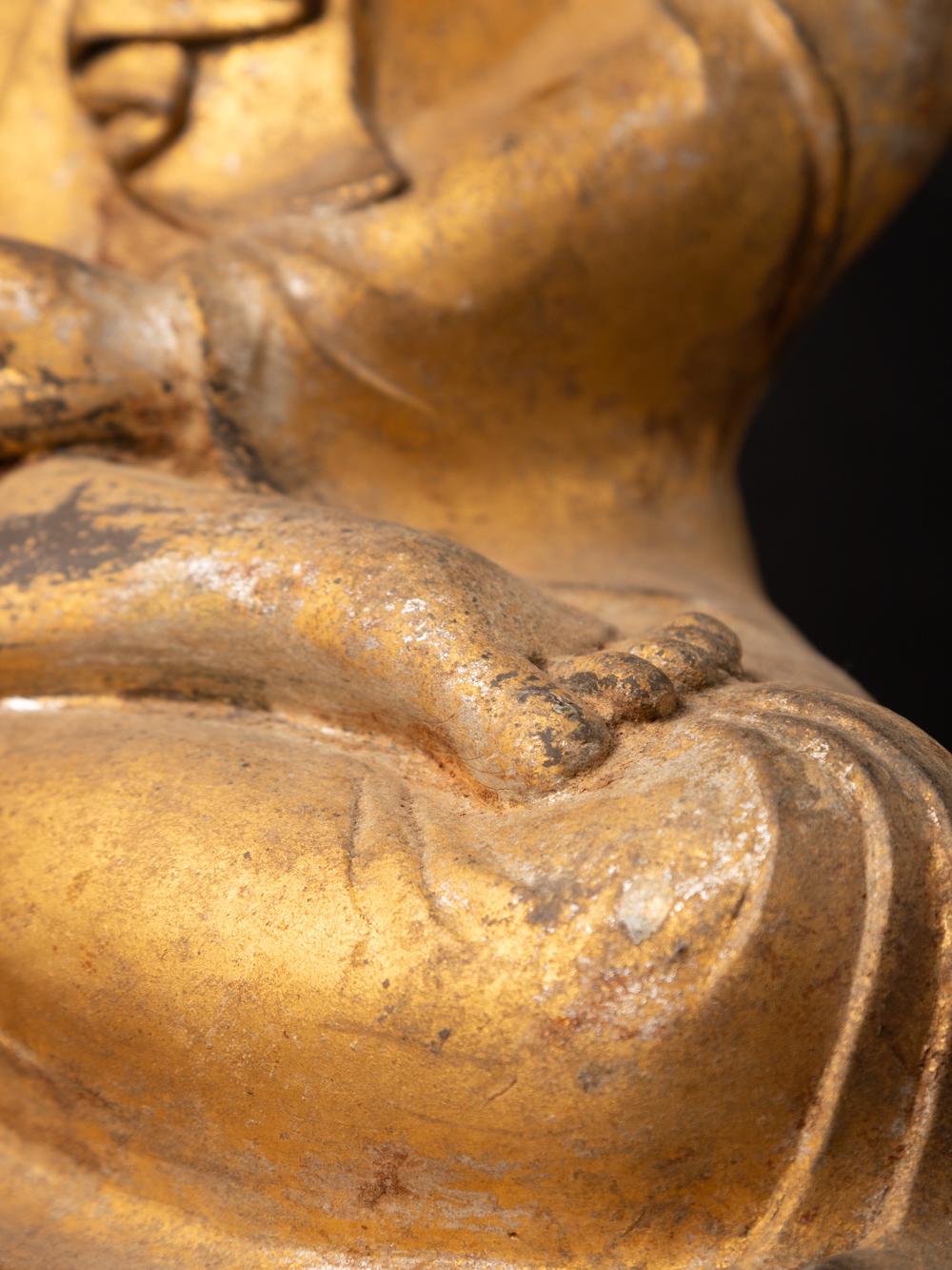 19th century antique bronze Burmese Mandalay Buddha in Bhumisparsha Mudra For Sale 8