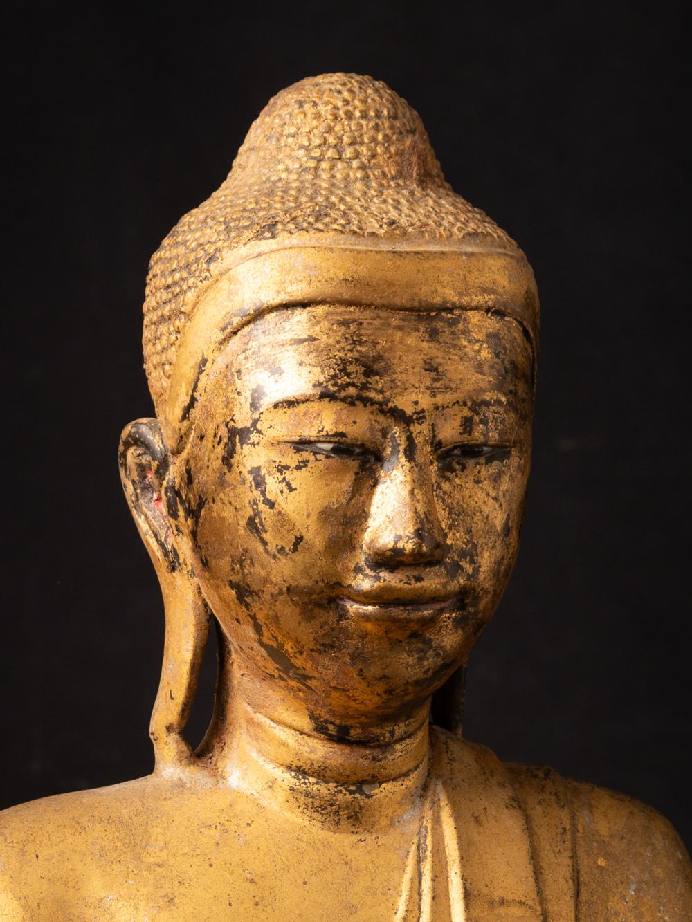 19th century antique bronze Burmese Mandalay Buddha in Bhumisparsha Mudra For Sale 14