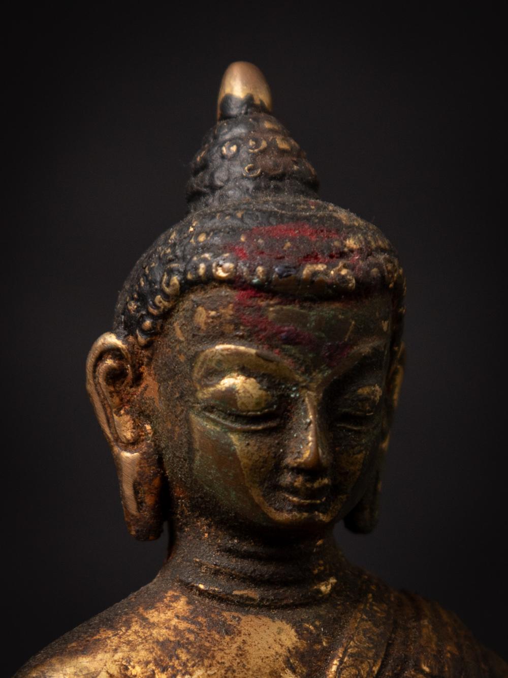 19th Century 19th century antique bronze Nepali Buddha statue in Bhumisparsha Mudra For Sale