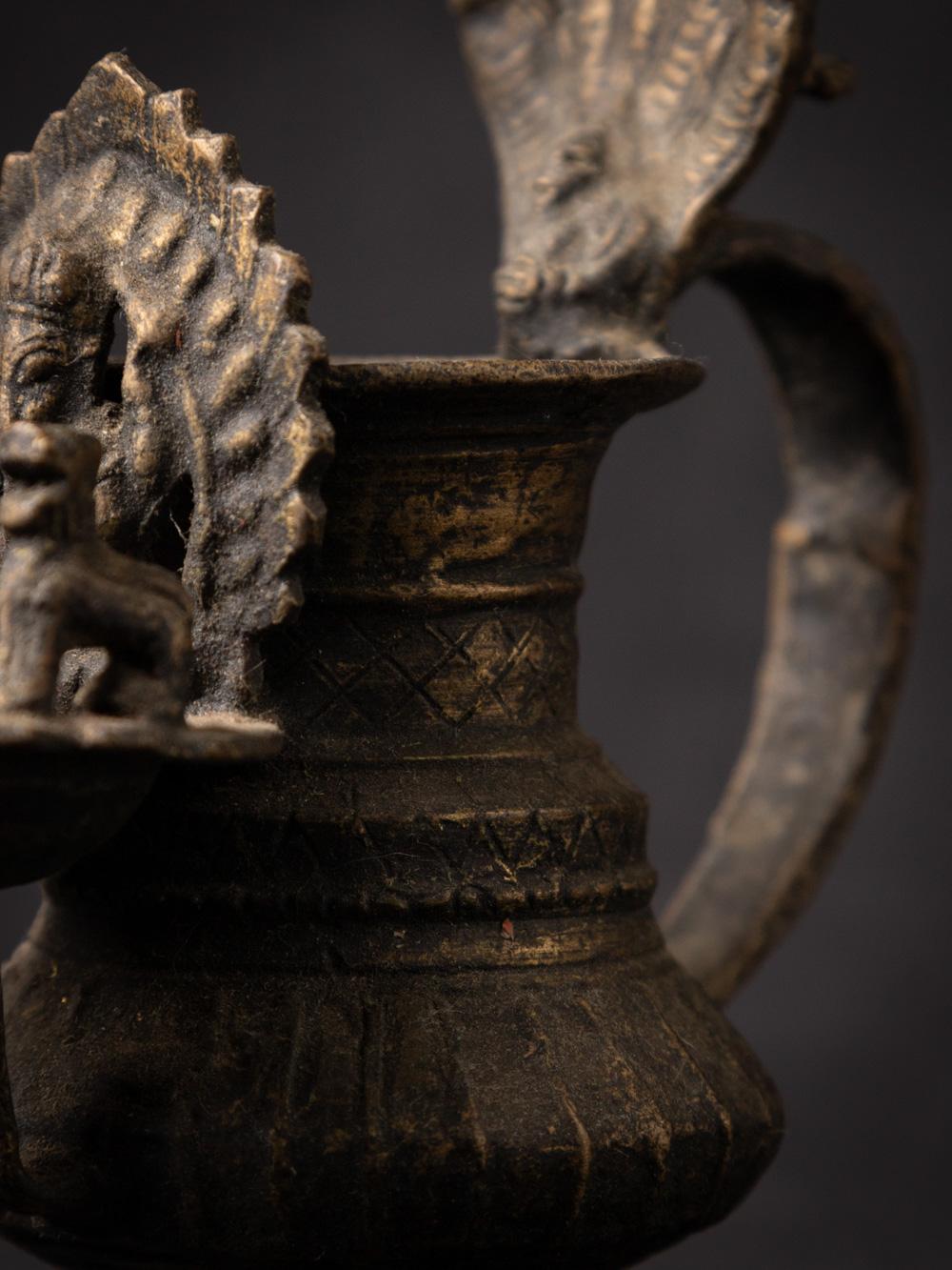 19th century antique bronze Nepali Oil lamp (Sukunda) with Ganesh statue 8