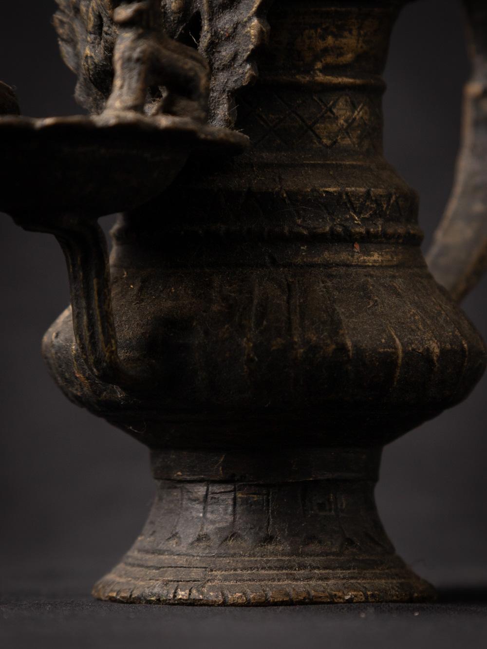19th century antique bronze Nepali Oil lamp (Sukunda) with Ganesh statue 9
