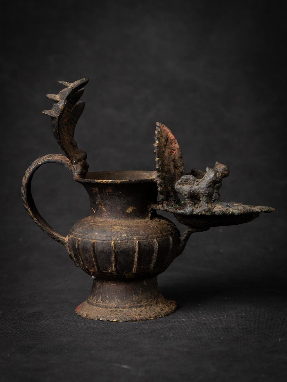 Asian 19th century antique bronze Nepali Oil lamp (Sukunda) with Ganesha figure