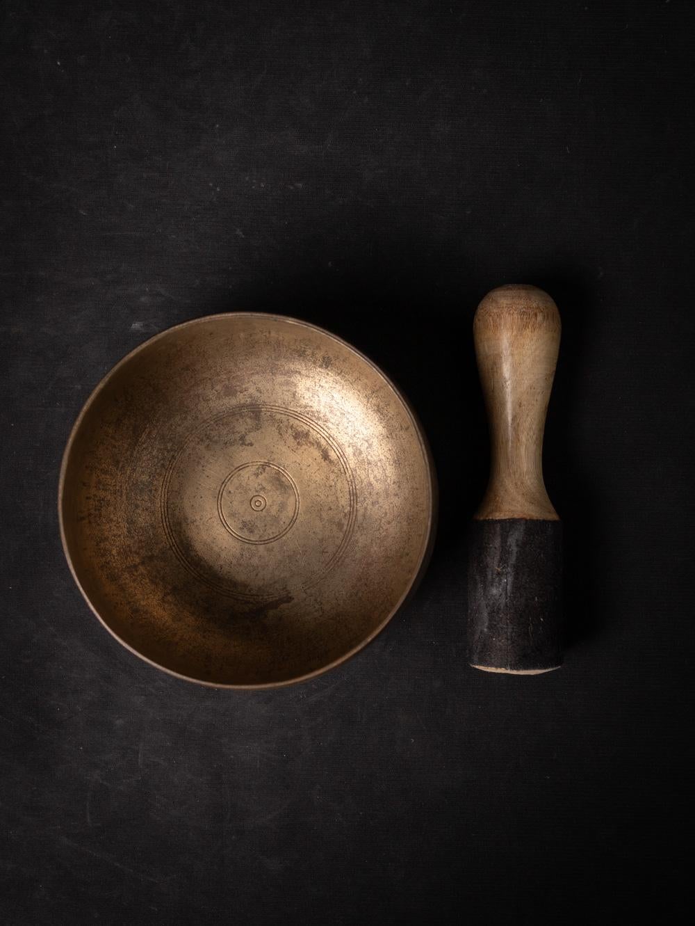 19th century Antique bronze Nepali Singing Bowl - OriginalBuddhas 7