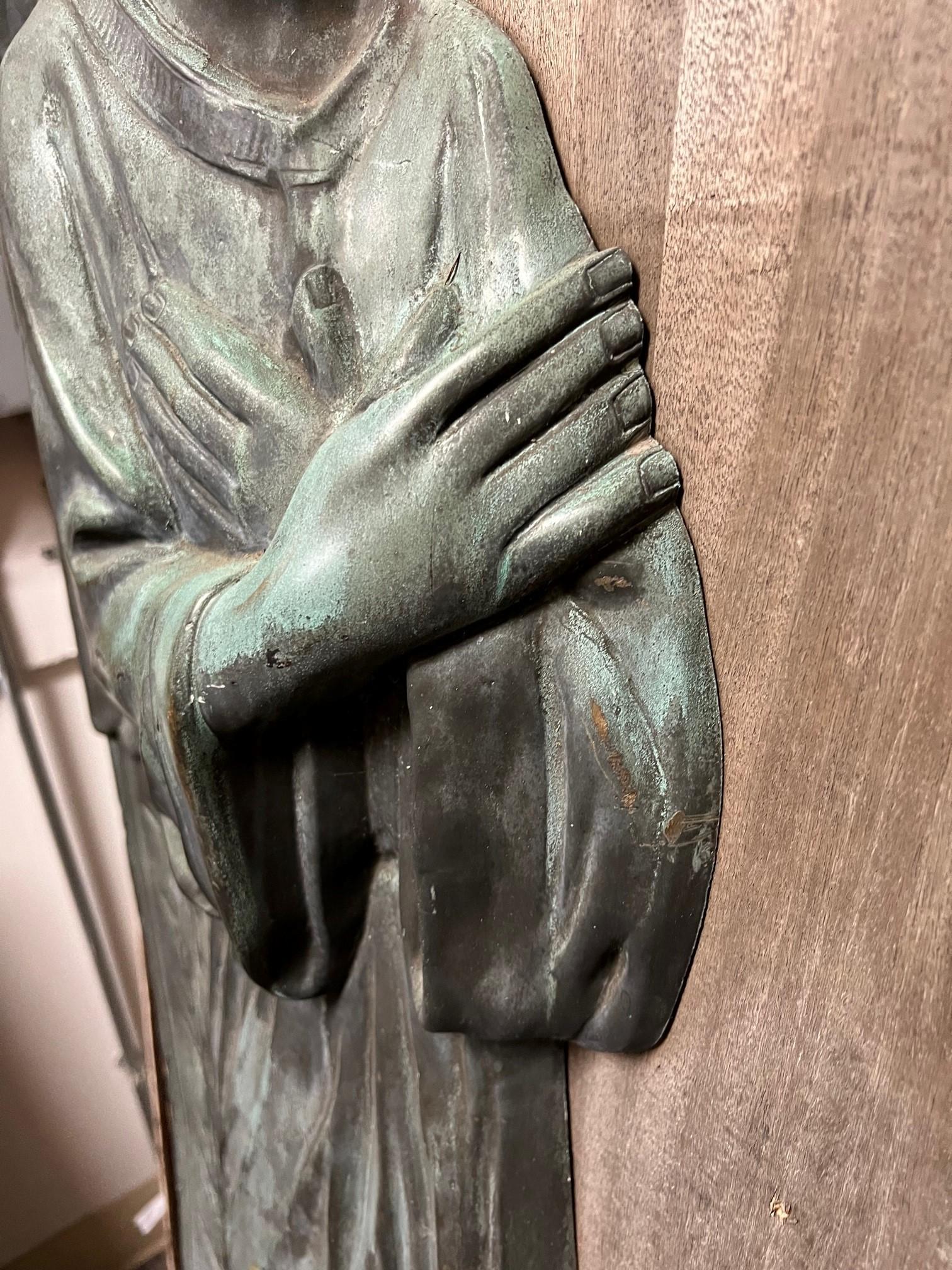 Bronze Arms d'anges priant croisés en bronze ancien du 19ème siècle en vente