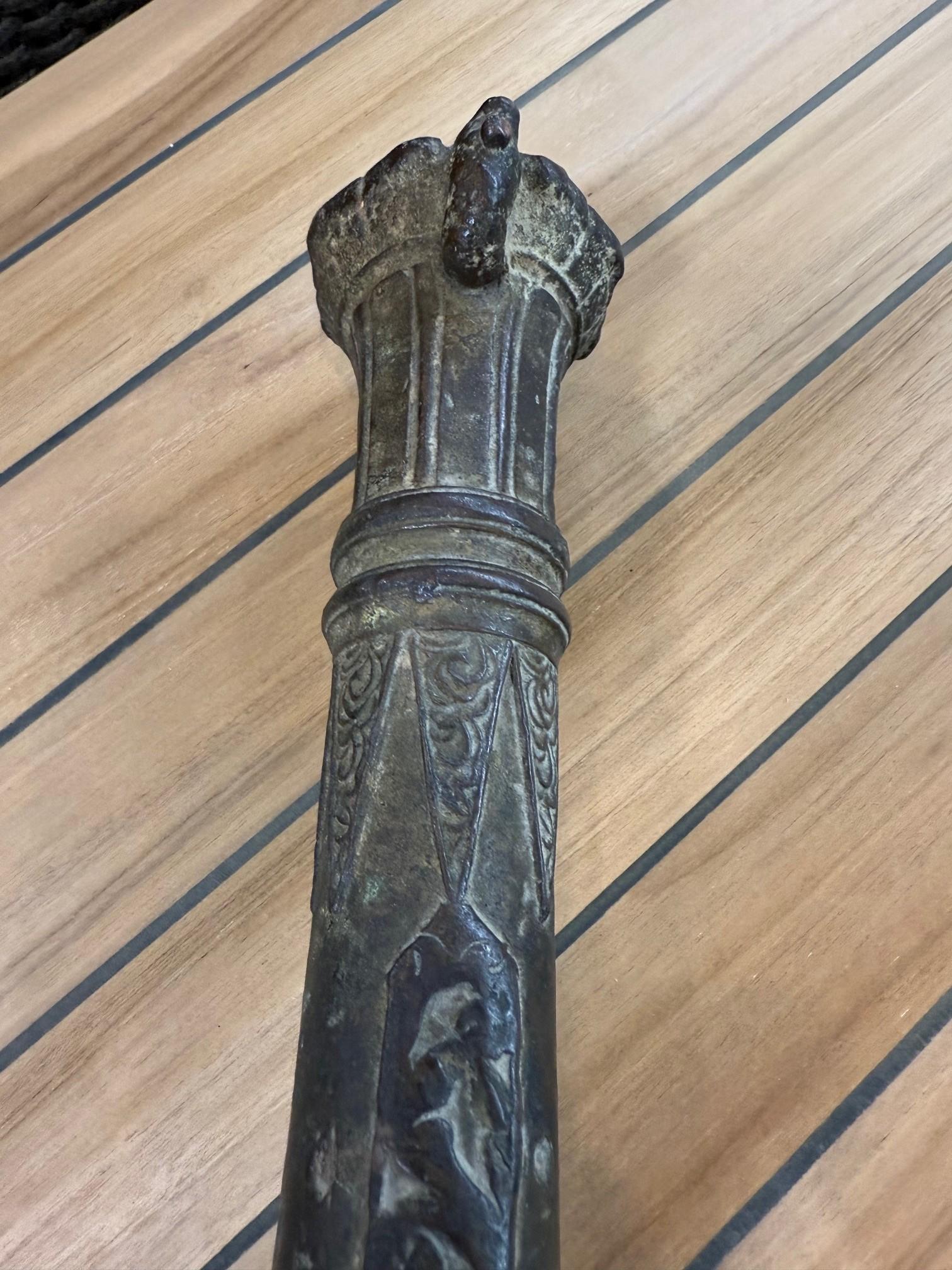 Canon de Lantaka malais pivotant en bronze ancien du 19e siècle avec monture à étrier en vente 5