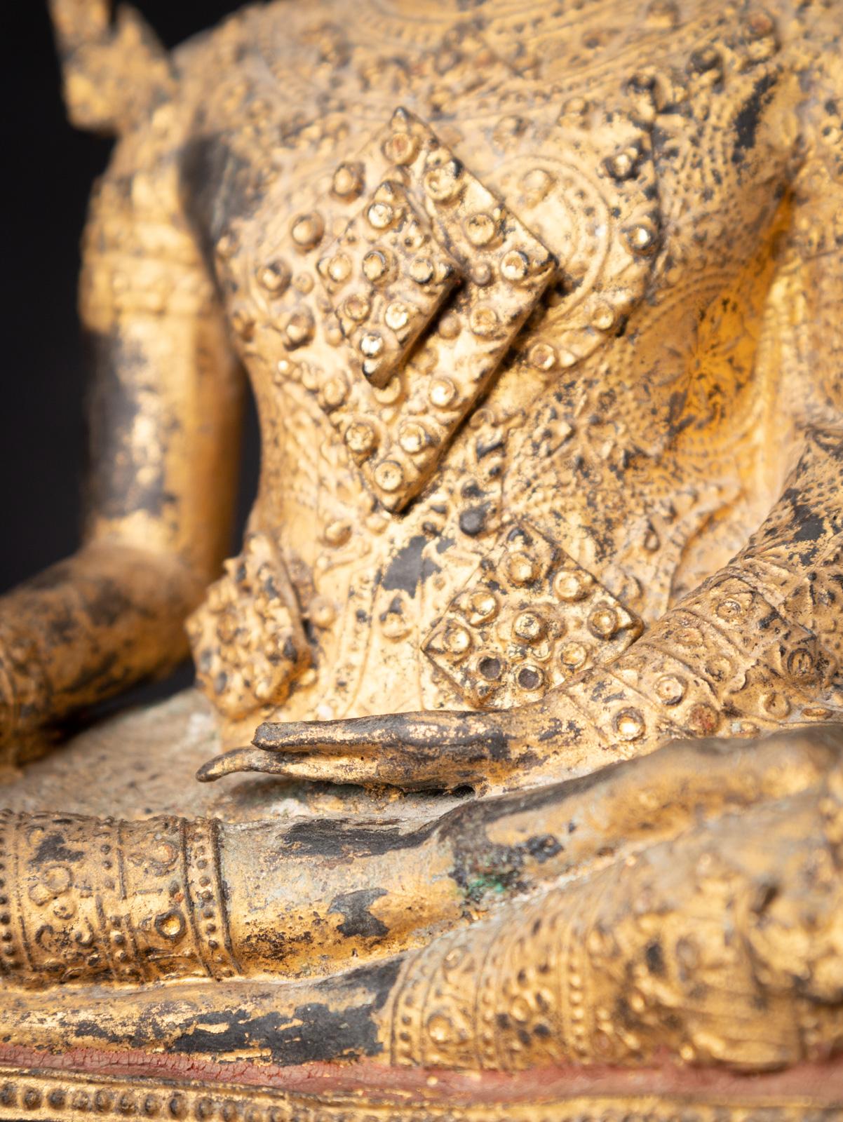 19th century antique bronze Thai Rattanakosin Buddha in Bhumisparsha Mudra  For Sale 14