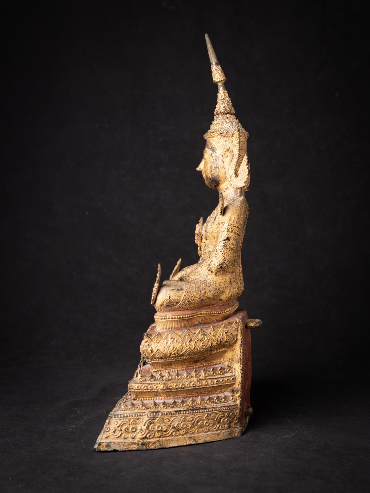 19th century antique bronze Thai Rattanakosin Buddha in Bhumisparsha Mudra  In Good Condition For Sale In DEVENTER, NL