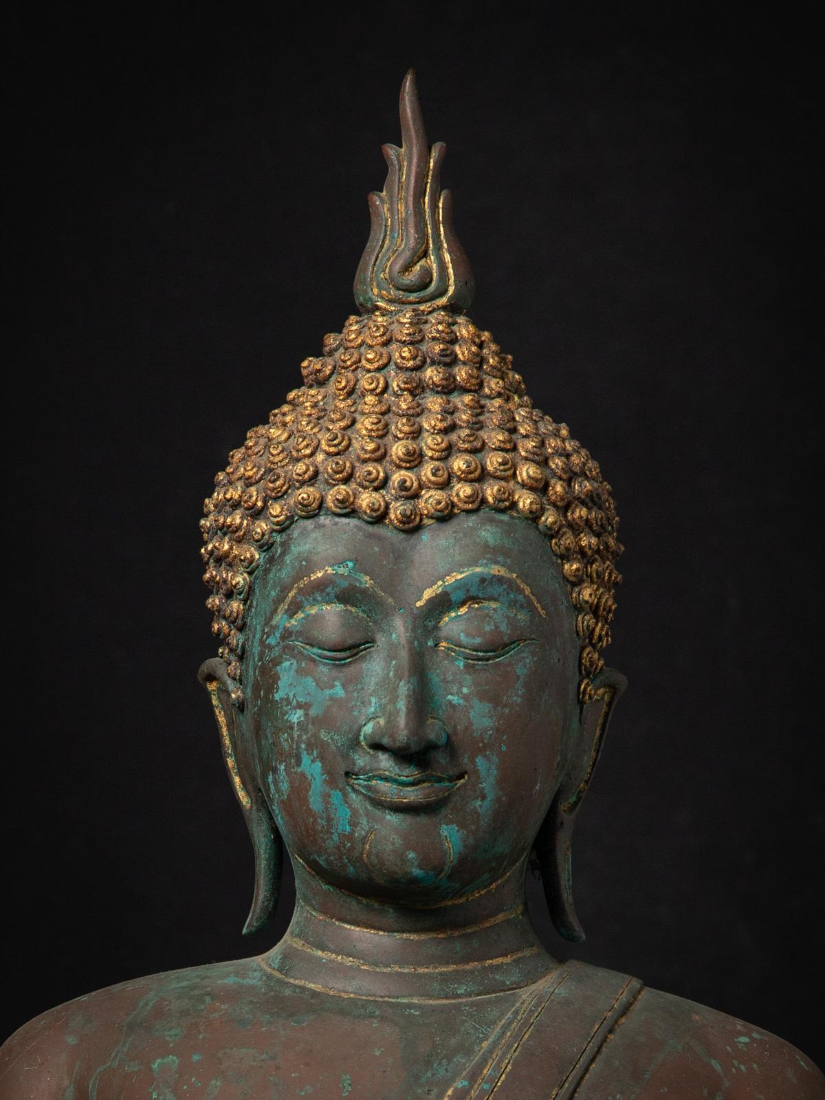 19th Century 19th century Antique bronze Thai Sukhothai Buddha statue in Bhumisparsha Mudra For Sale