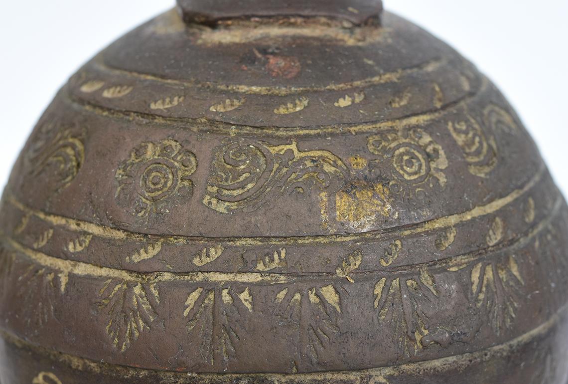 Antike burmesische Bronze-Elefantenglocke mit Ständer aus dem 19. Jahrhundert im Angebot 6