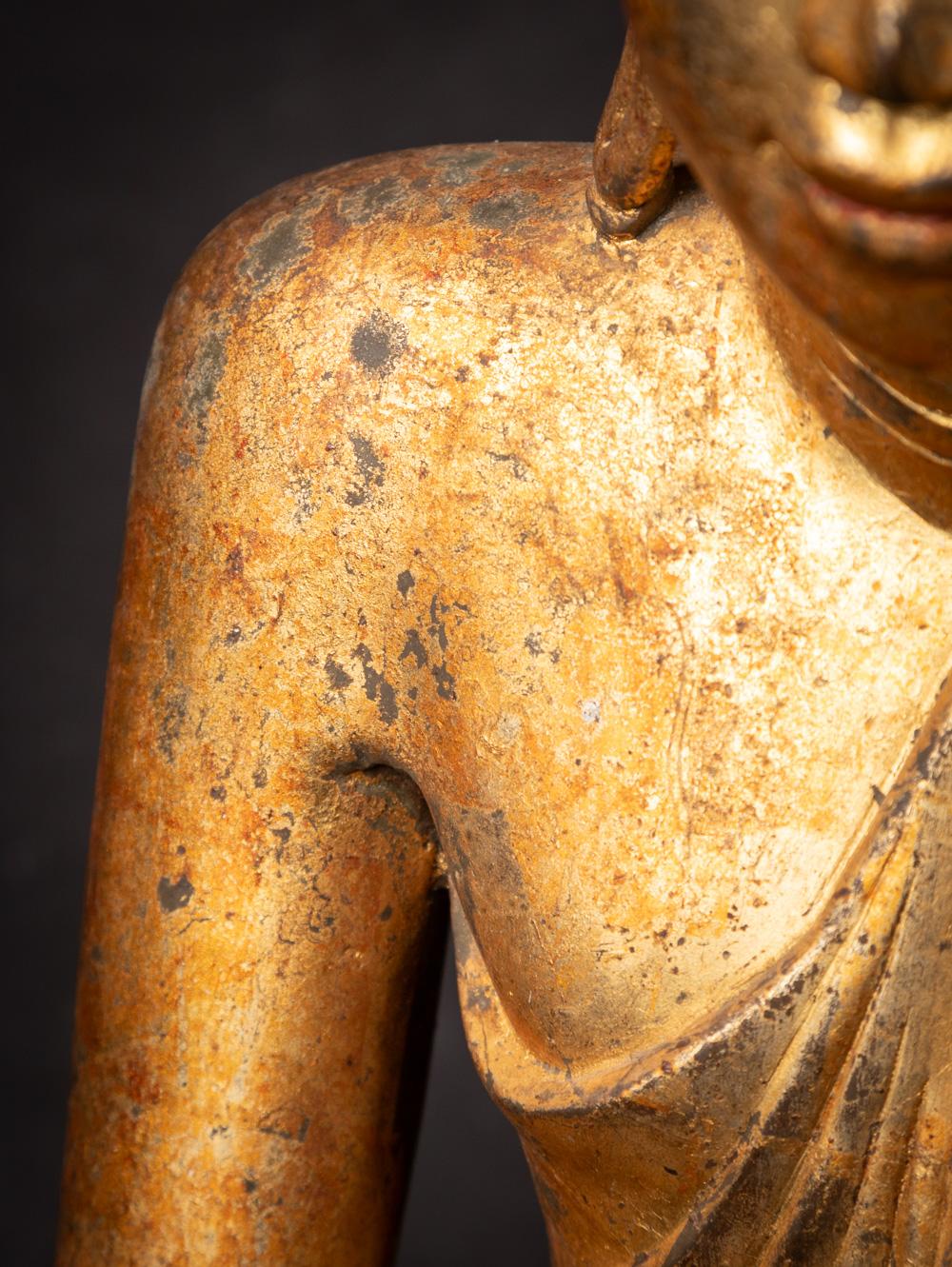 19th century Antique Burmese bronze Mandalay Buddha statue from Burma For Sale 7