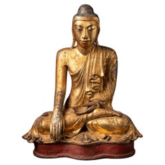 Antike burmesische Mandalay-Buddha-Statue aus Bronze aus dem 19. Jahrhundert aus Burma