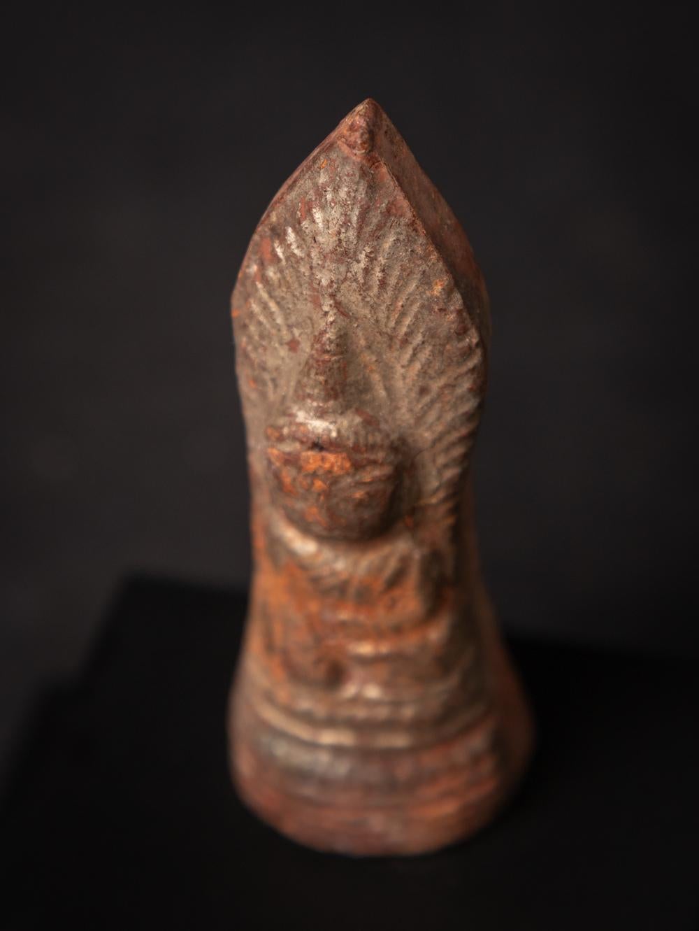 19th century Antique Burmese Buddha amulet from Burma For Sale 6