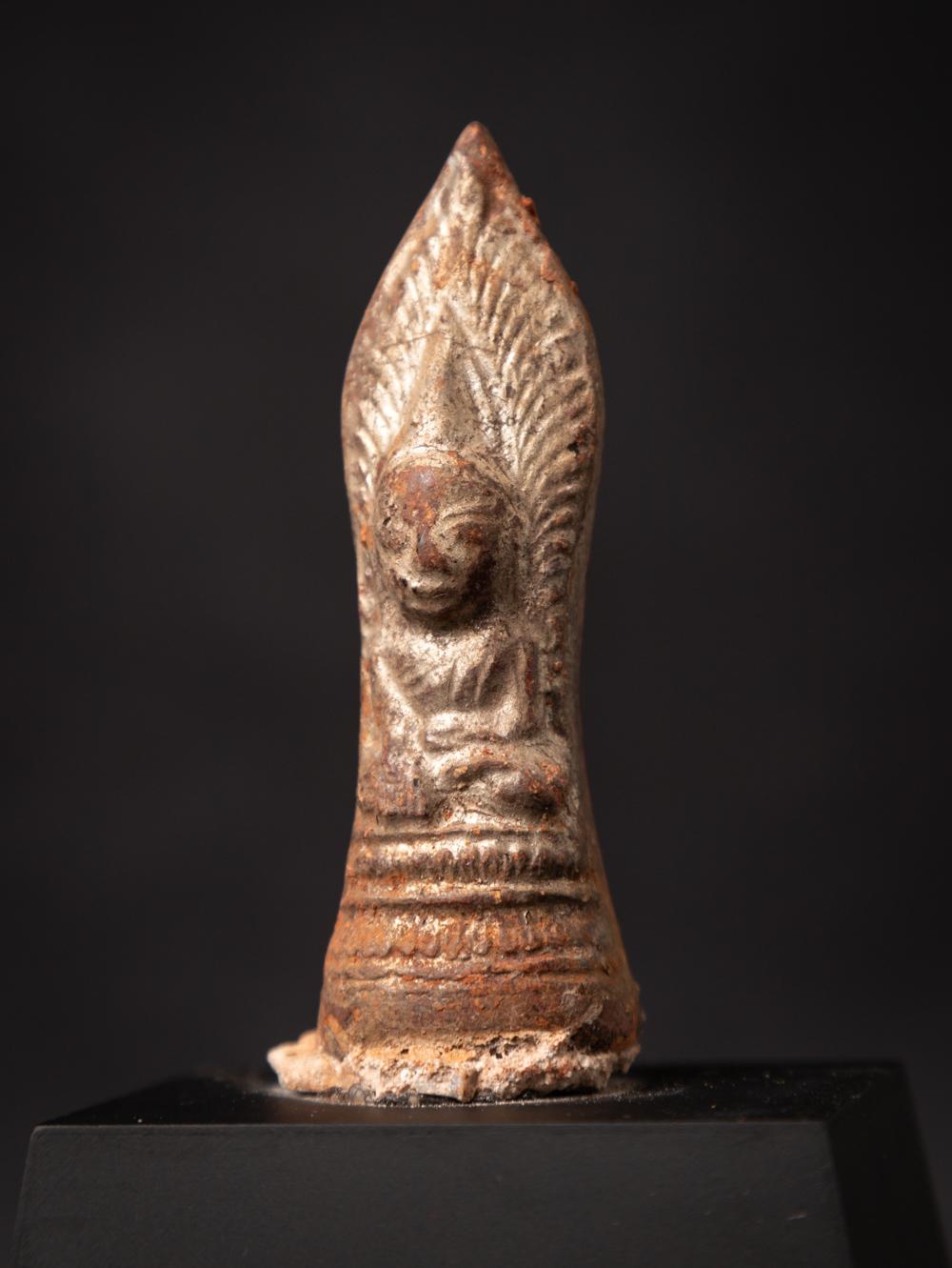 Antike burmesische Buddha-Amulett aus Burma aus dem 19. Jahrhundert im Angebot 7