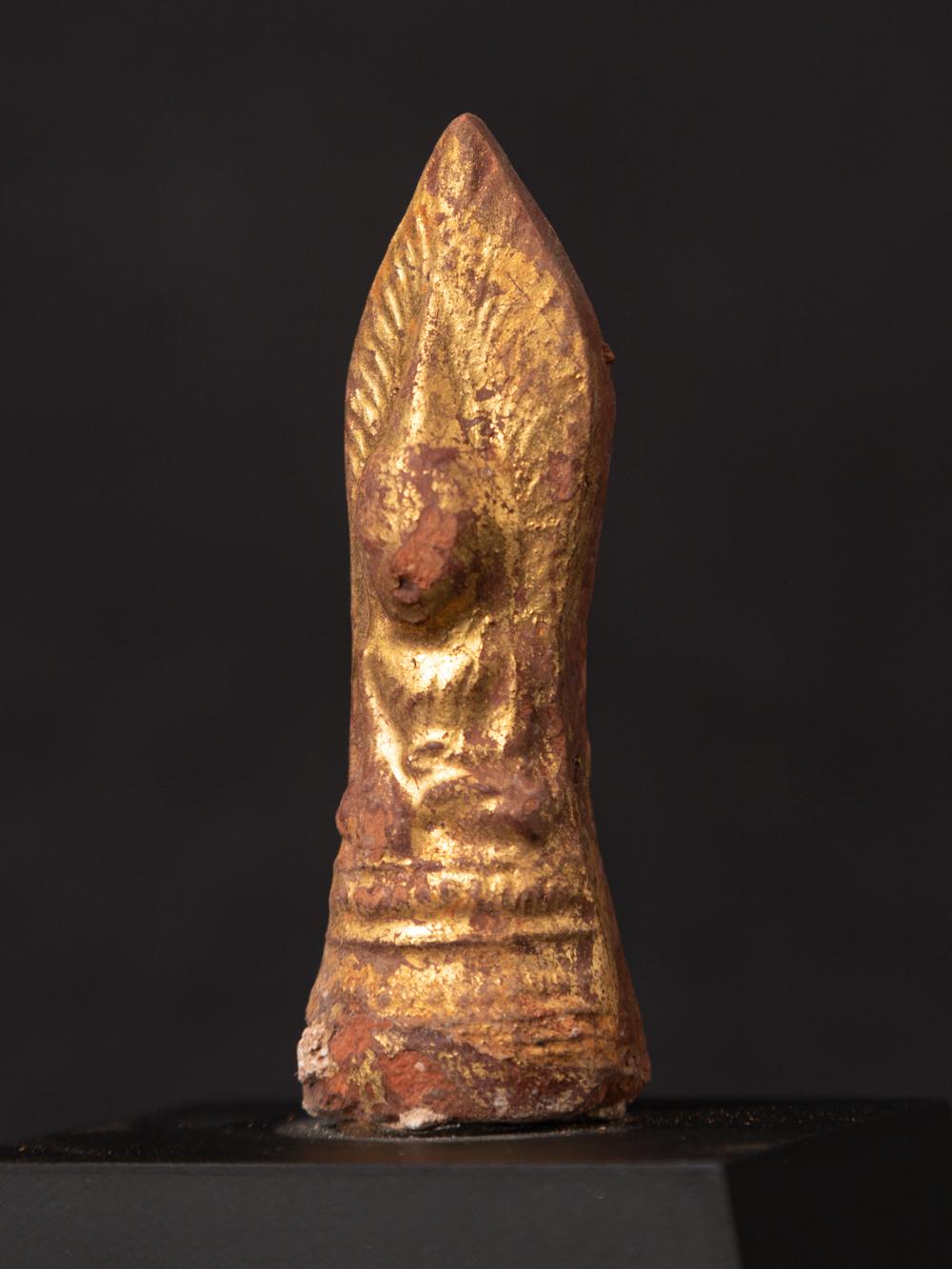 19th century Antique Burmese Buddha amulet from Burma For Sale 8