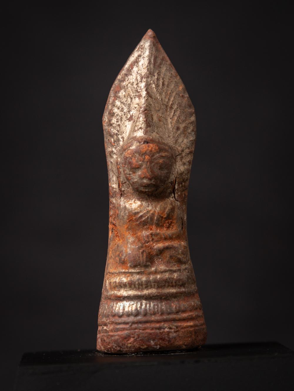 19th century Antique Burmese Buddha amulet from Burma For Sale 3