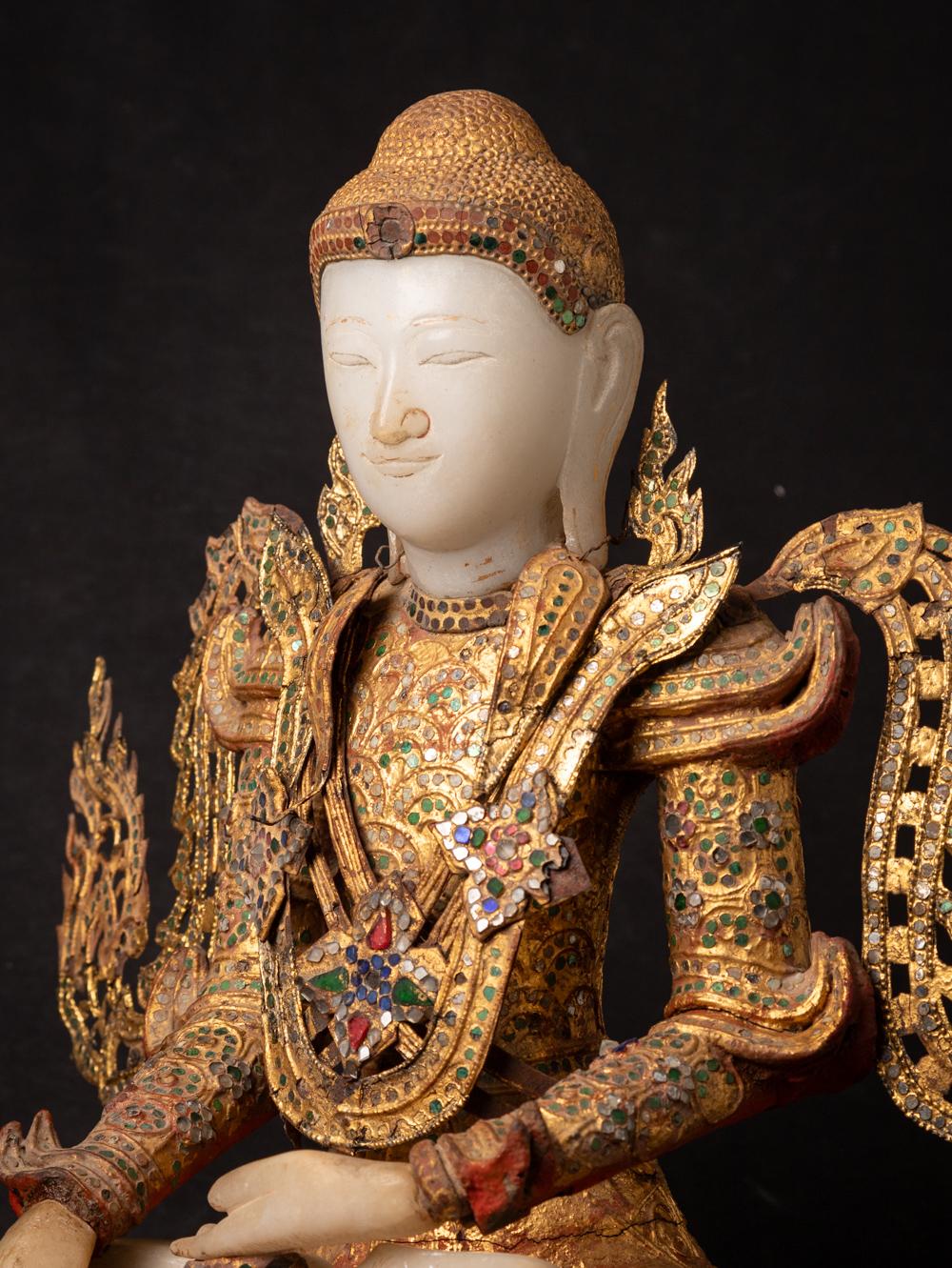 19th century Antique Burmese Crowned Buddha Statue in Bhumisparsha Mudra For Sale 9
