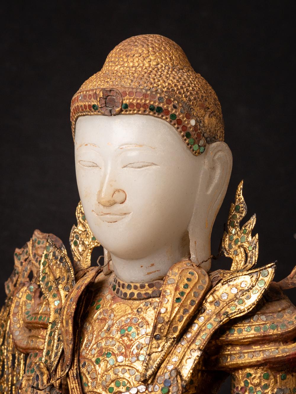 19th century Antique Burmese Crowned Buddha Statue in Bhumisparsha Mudra For Sale 10