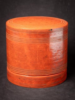 19th century Antique Burmese lacquerware betelnut box from Burma