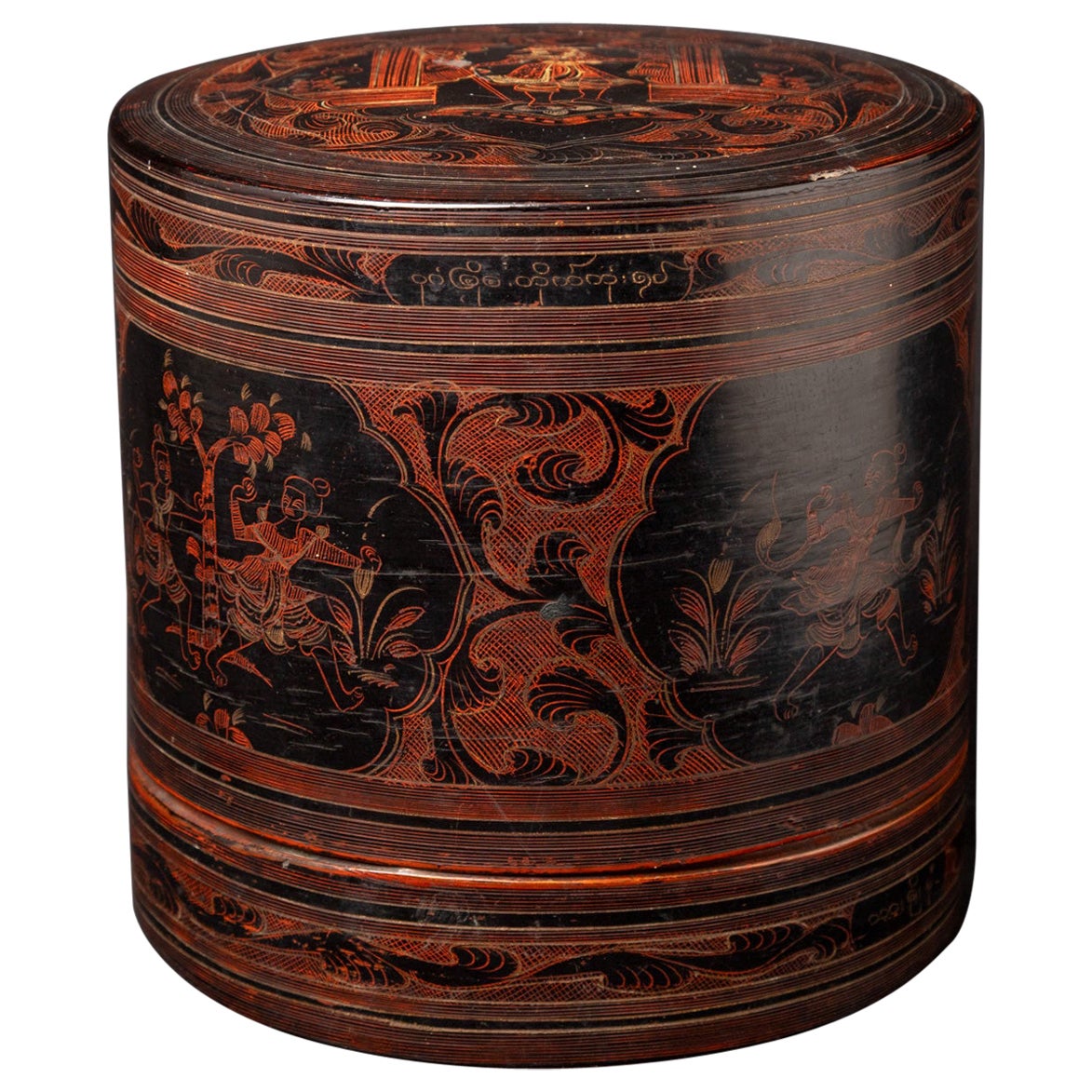 19th century Antique Burmese lacquerware betelnut box from Burma