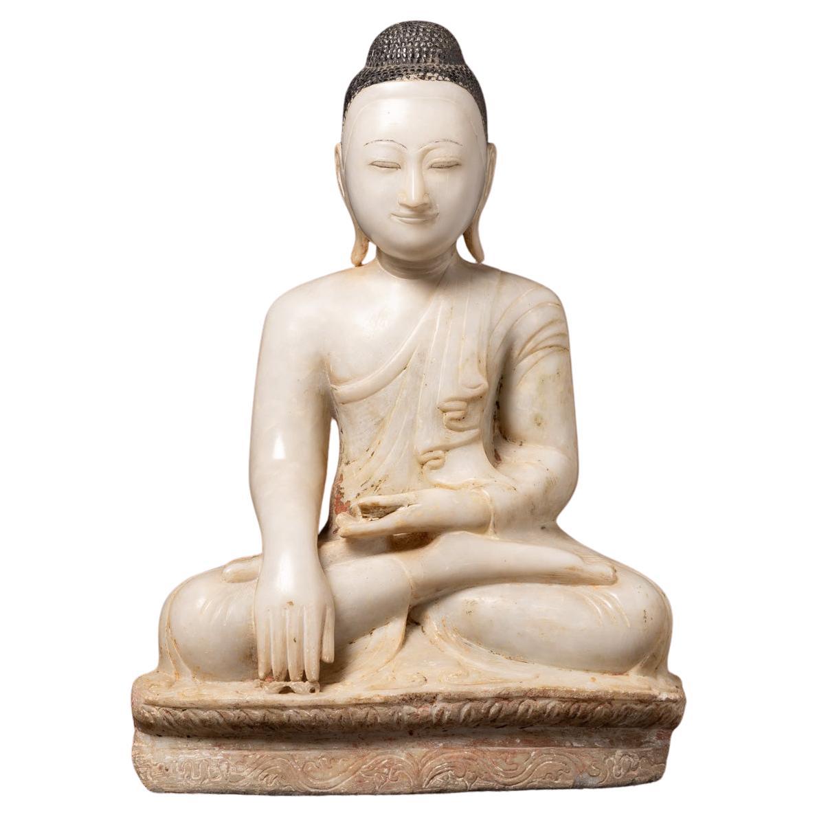 Antike burmesische Mandalay-Buddha-Statue aus Marmor aus dem 19. Jahrhundert aus Burma