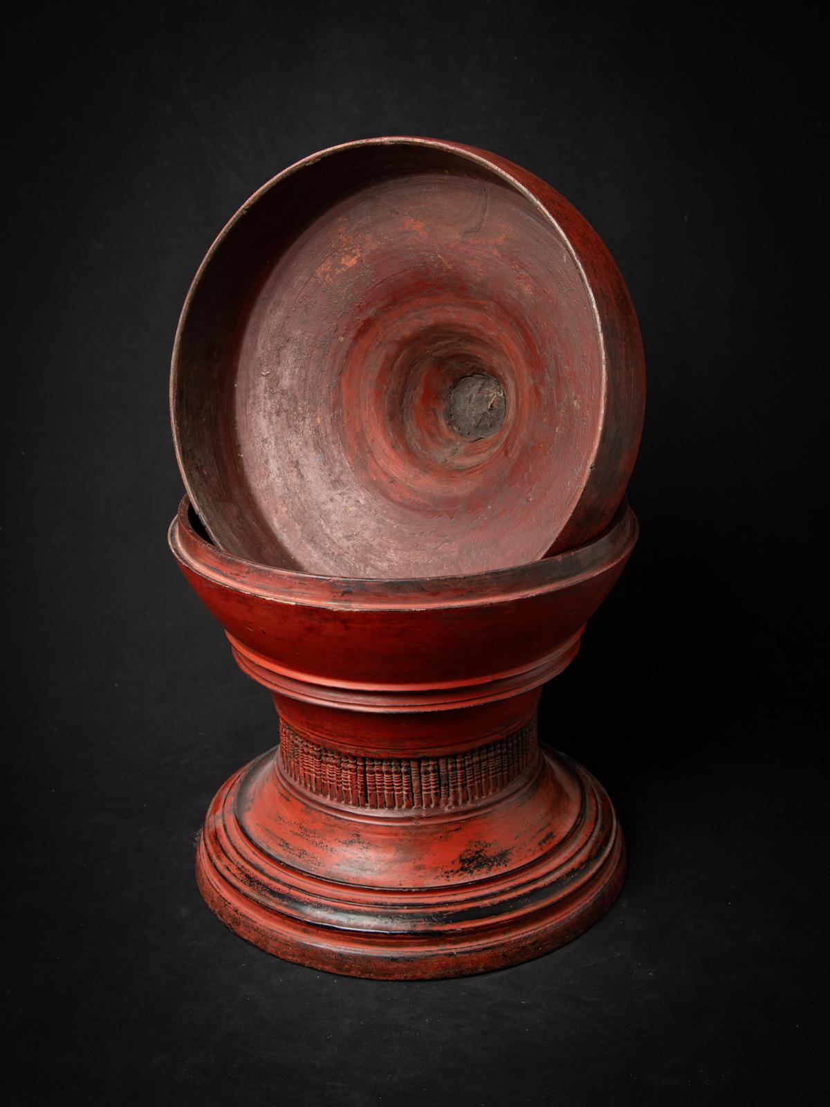 19th century Antique Burmese wooden offering vessel from Burma For Sale 11