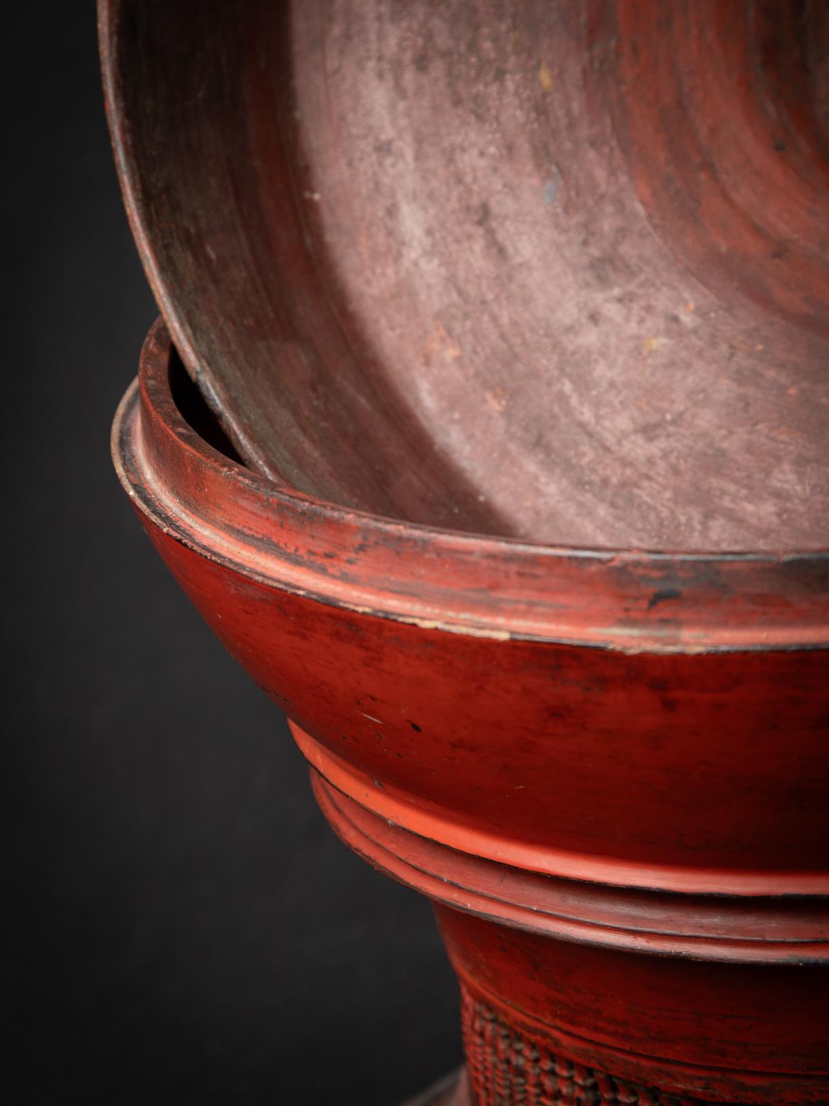 19th century Antique Burmese wooden offering vessel from Burma For Sale 12