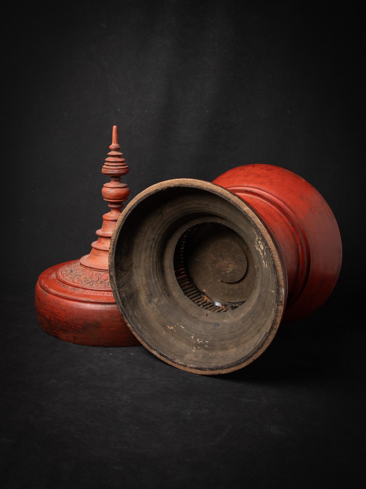 19th century Antique Burmese wooden offering vessel from Burma For Sale 1