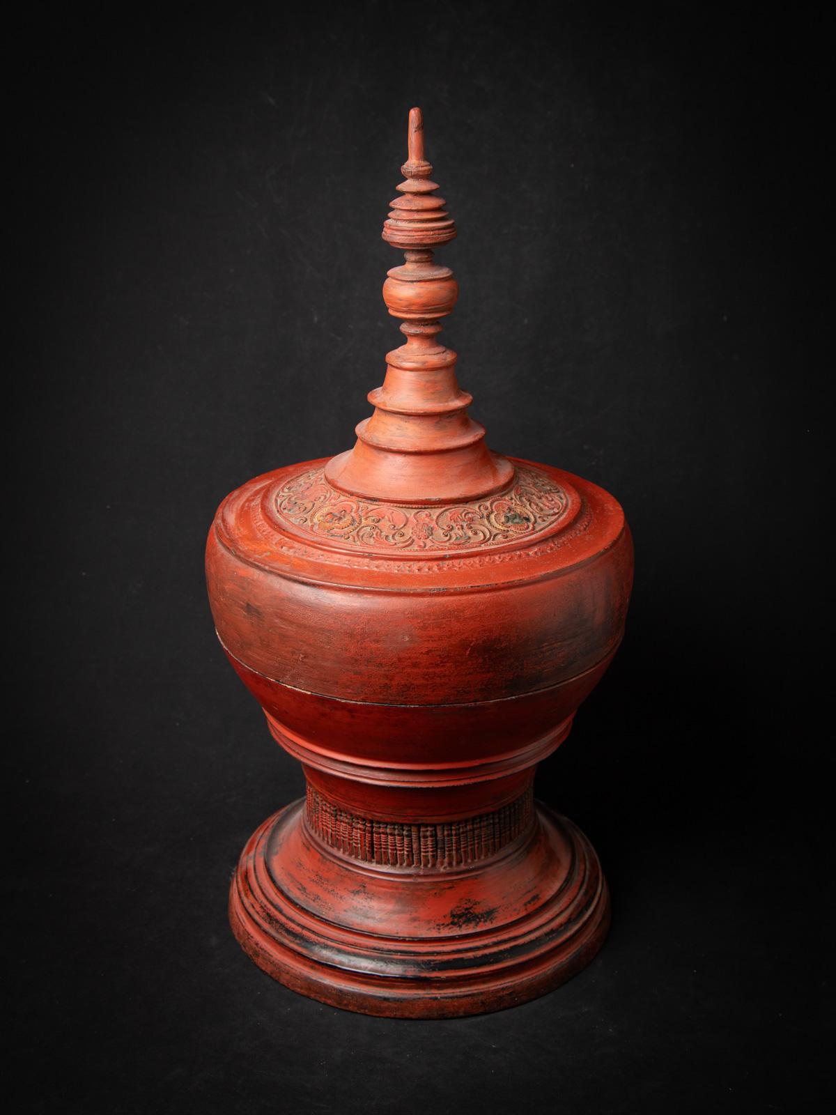 19th century Antique Burmese wooden offering vessel from Burma For Sale 3