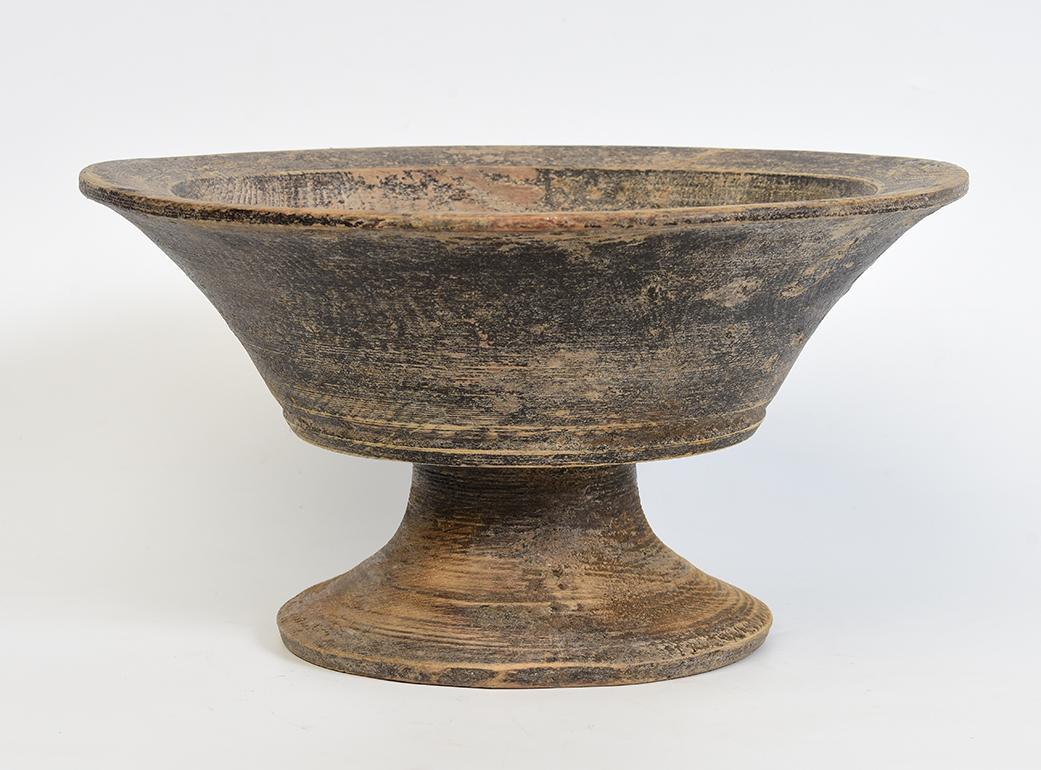 19th Century, Antique Burmese Wooden Stem Tray For Sale 2