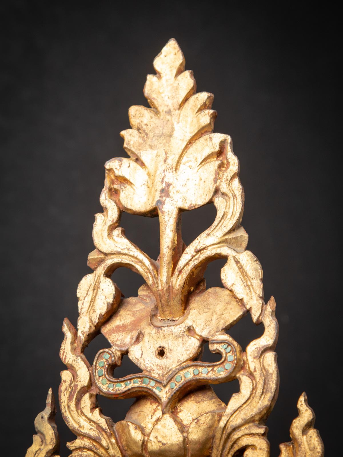 Panneau de temple birman ancien du 19ème siècle en bois de Birmanie en vente 5