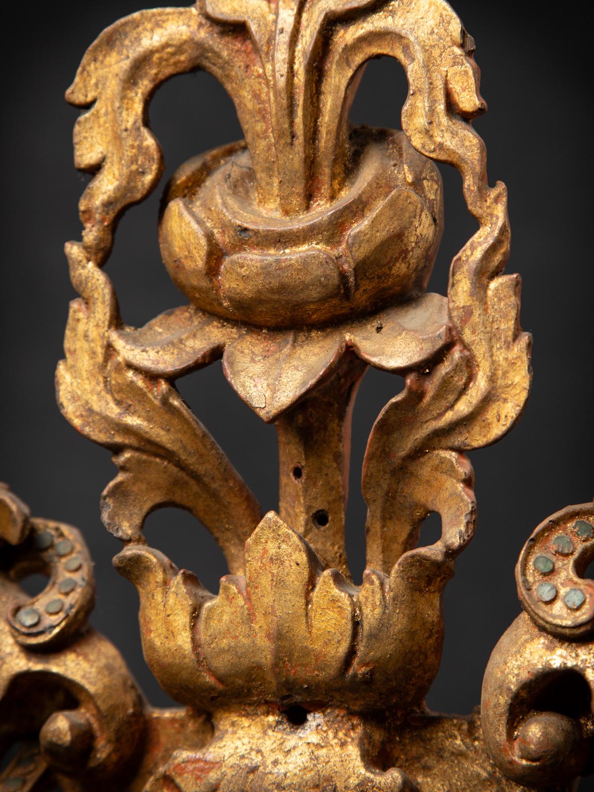 Antiguo panel de madera birmano del siglo XIX procedente de Birmania 5