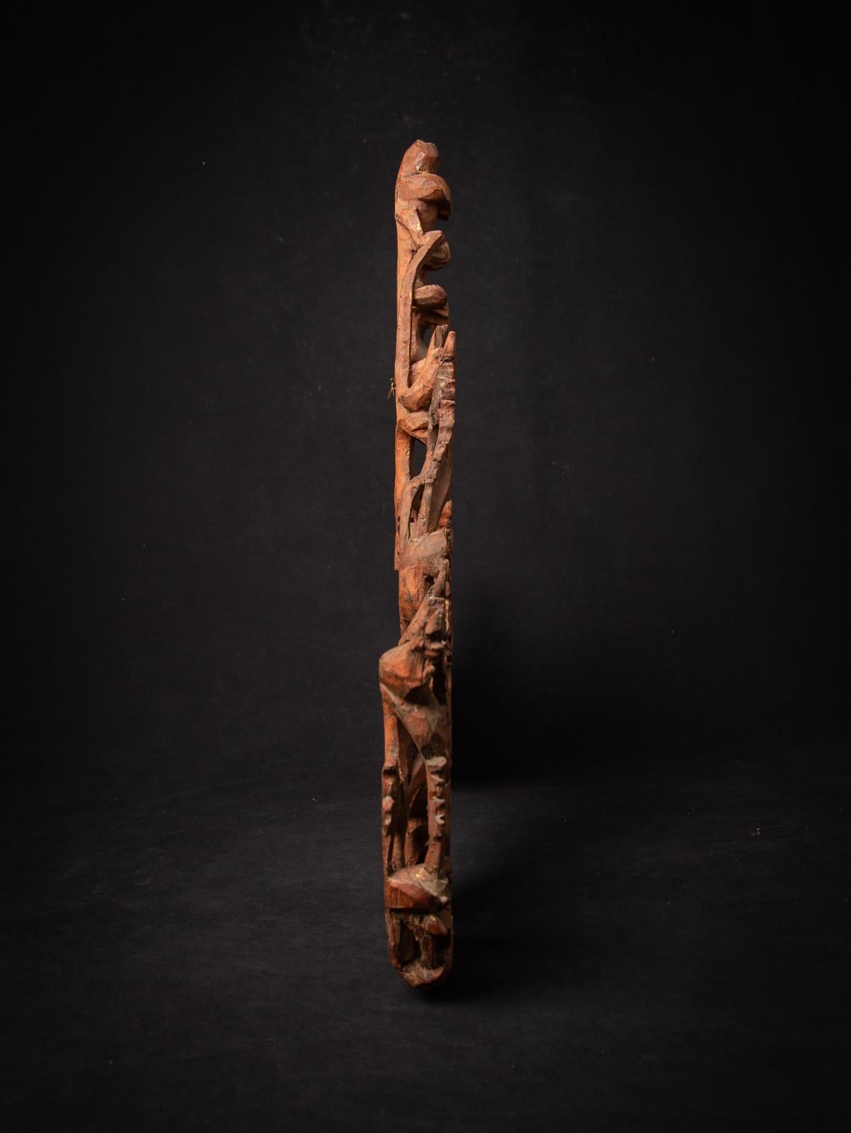 Panneau de temple birman ancien du 19ème siècle en bois de Birmanie en vente 6
