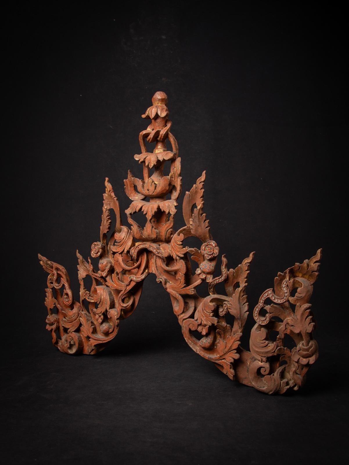 Panneau de temple birman ancien du 19ème siècle en bois de Birmanie en vente 9