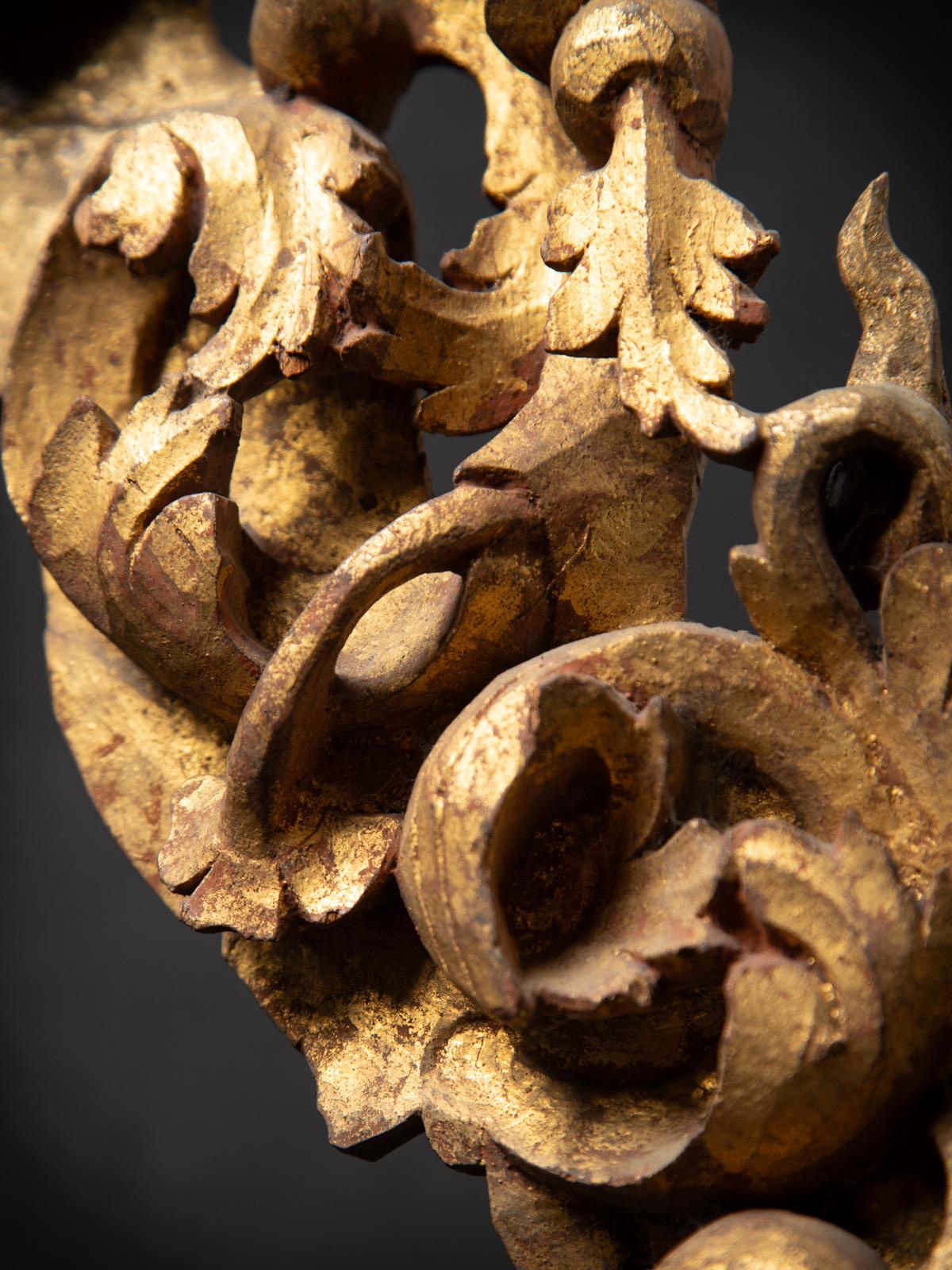 Antico pannello di legno del tempio birmano del XIX secolo in vendita 9