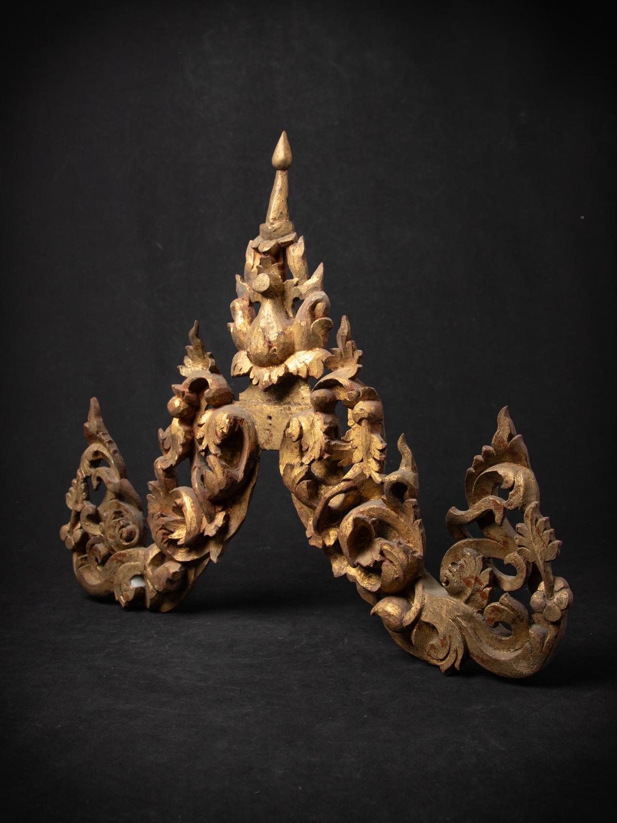 Birmano Antico pannello di legno del tempio birmano del XIX secolo in vendita